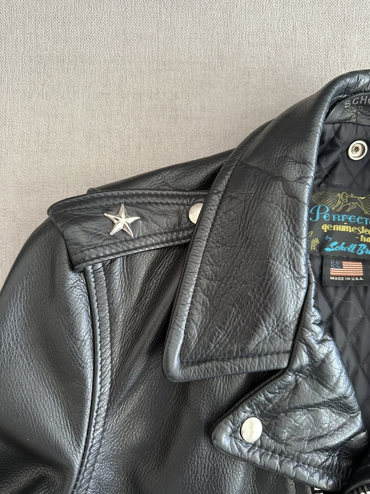 Schott 519 Pebbled Cowhide 'One Star' Perfecto Motorcycle Jacket Size US M / EU 48-50 / 2 - 10 Thumbnail