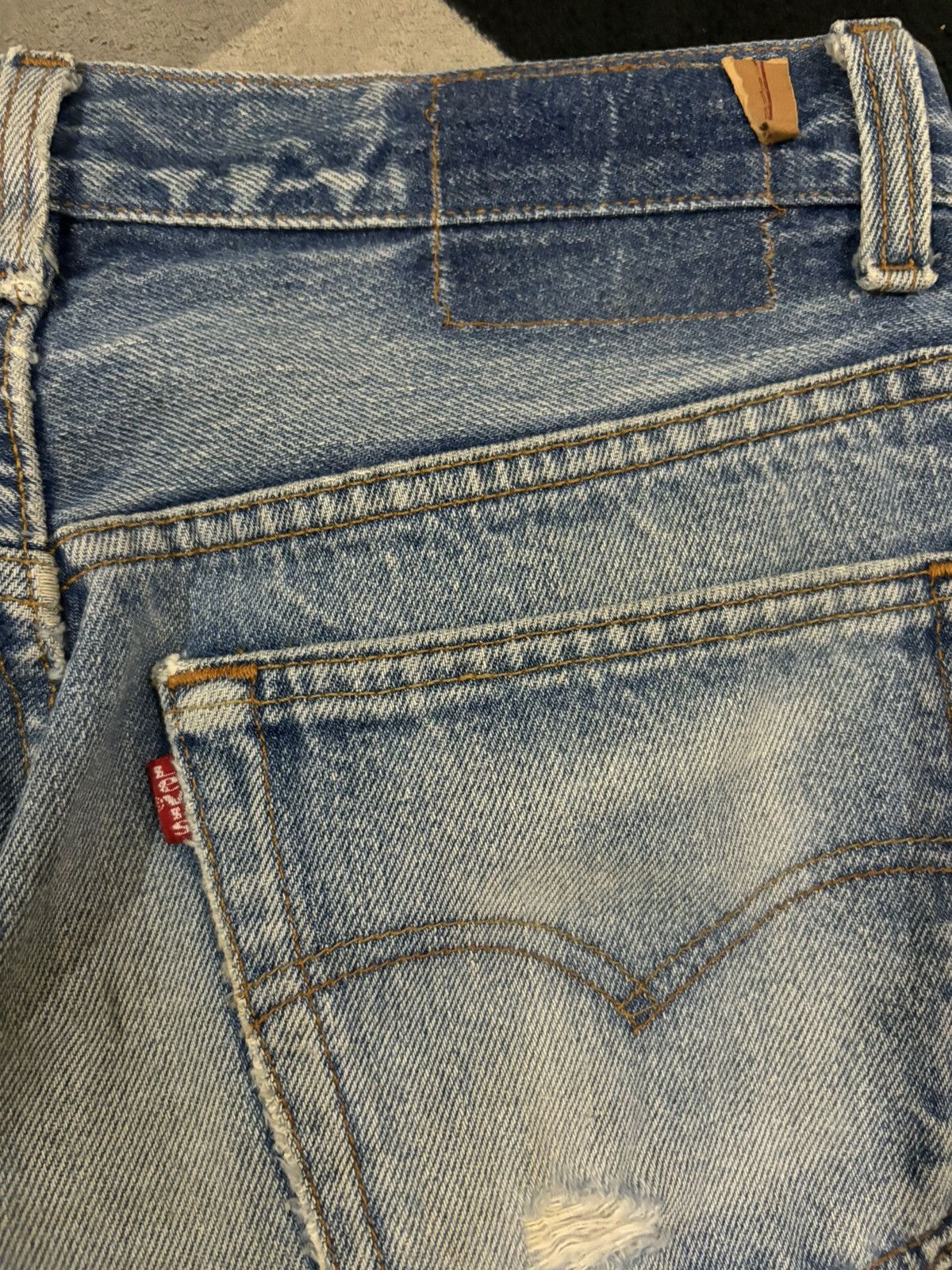 Levi's Vintage 90 Levis 501 Straight Leg Distressed Grunge Jeans Size US 31 - 14 Thumbnail