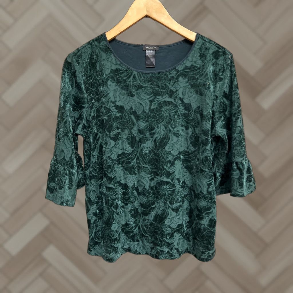 Ann Taylor ANN TAYLOR Green Velour Blouse Top Womens M Medium Velvet Jacket Shirt? Size M / US 6-8 / IT 42-44 - 1 Thumbnail