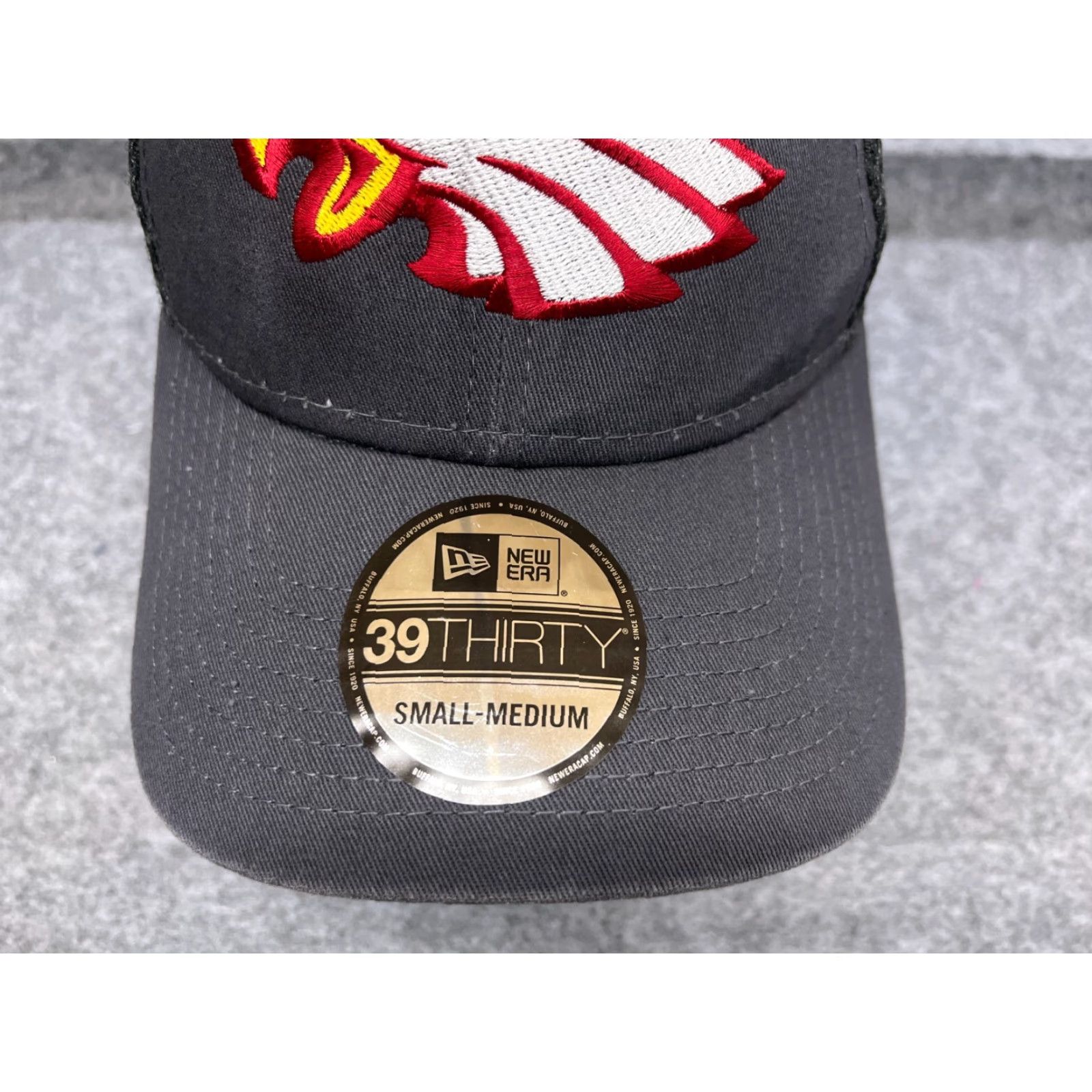 New Era New Era Eagles Hat Cap Fitted Adult M Gray 100% Polyester 39Thirty Trucker Sports Baseball Cap Mens Size ONE SIZE - 3 Thumbnail