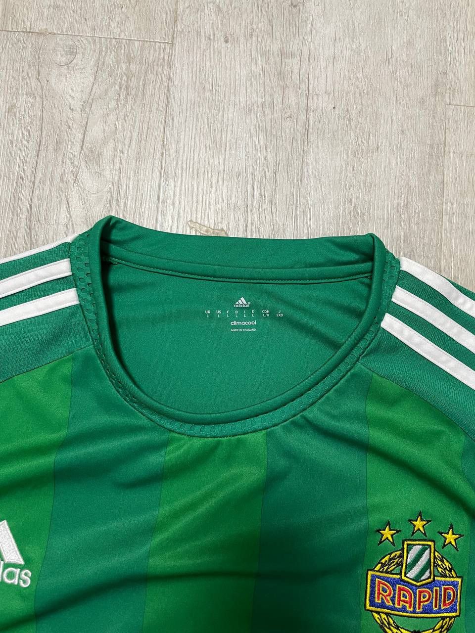 Adidas Rapid adidas soccer jersey L sz autograph team Size US L / EU 52-54 / 3 - 3 Thumbnail