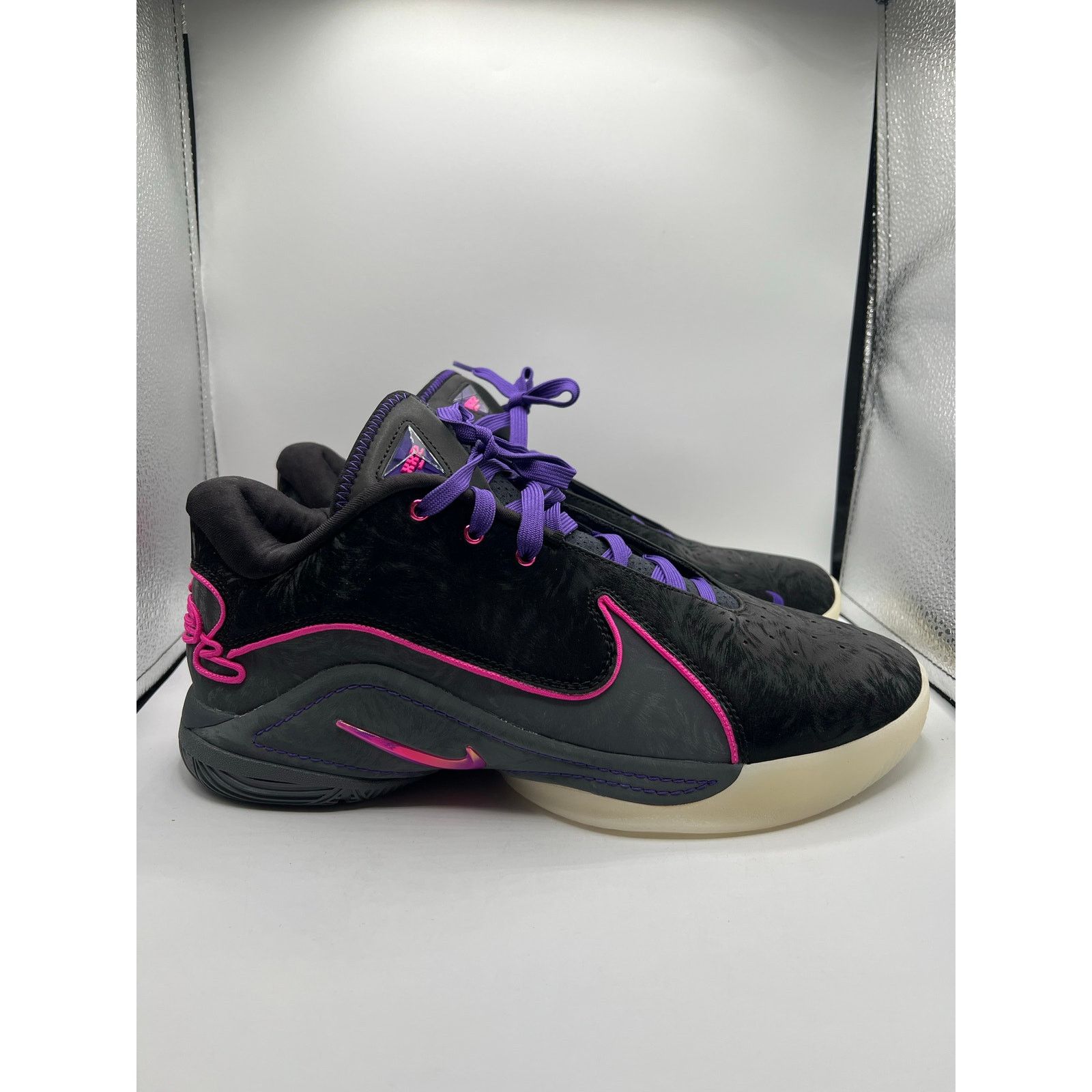 Nike Nike LeBron 22 “Blacklight” size 12 men’s Size US 12 / EU 45 - 3 Thumbnail