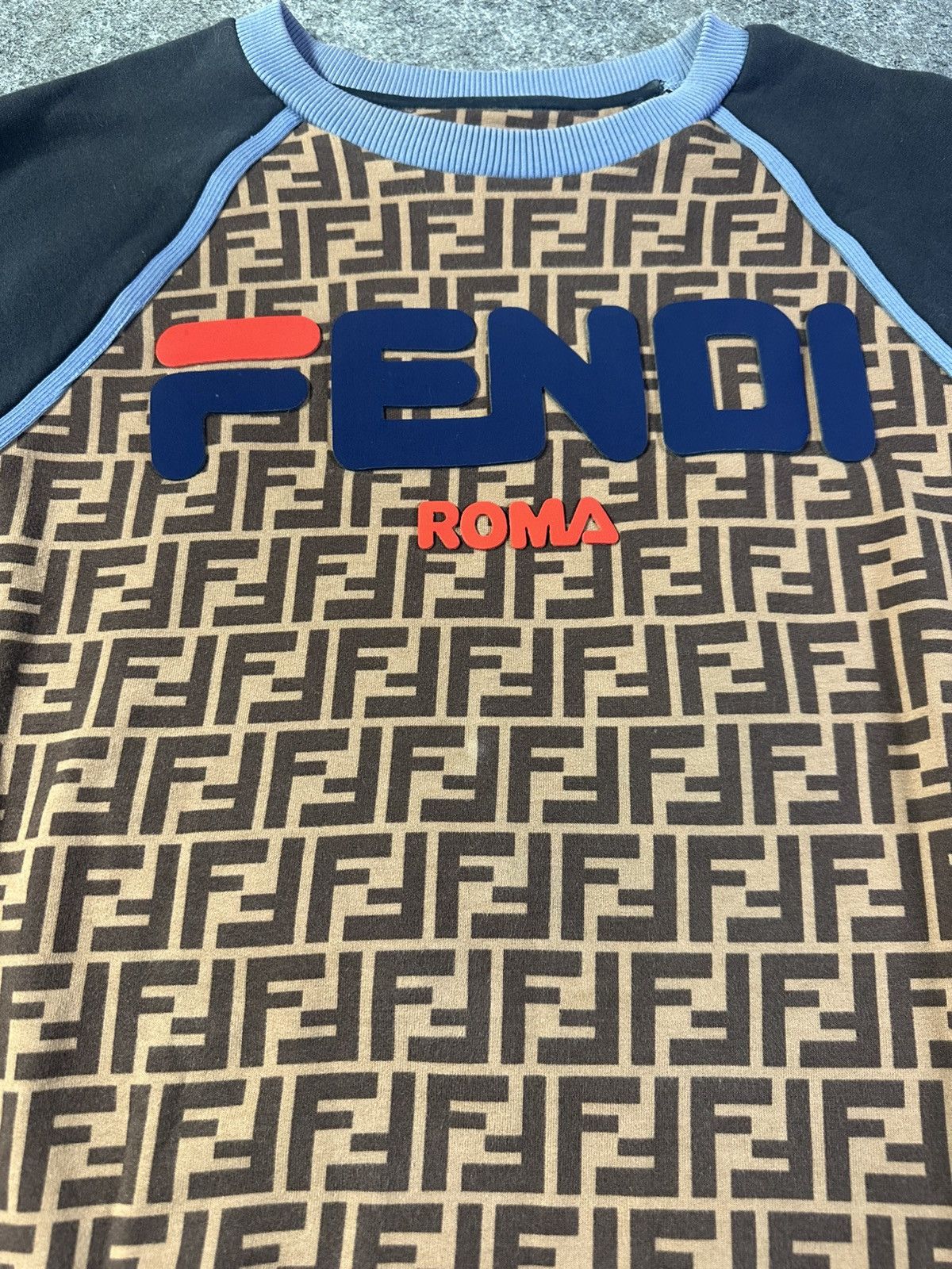 Fendi Authentic Fendi Roma Crewneck Sweatshirt Blue Cotton Size US XL / EU 56 / 4 - 3 Thumbnail