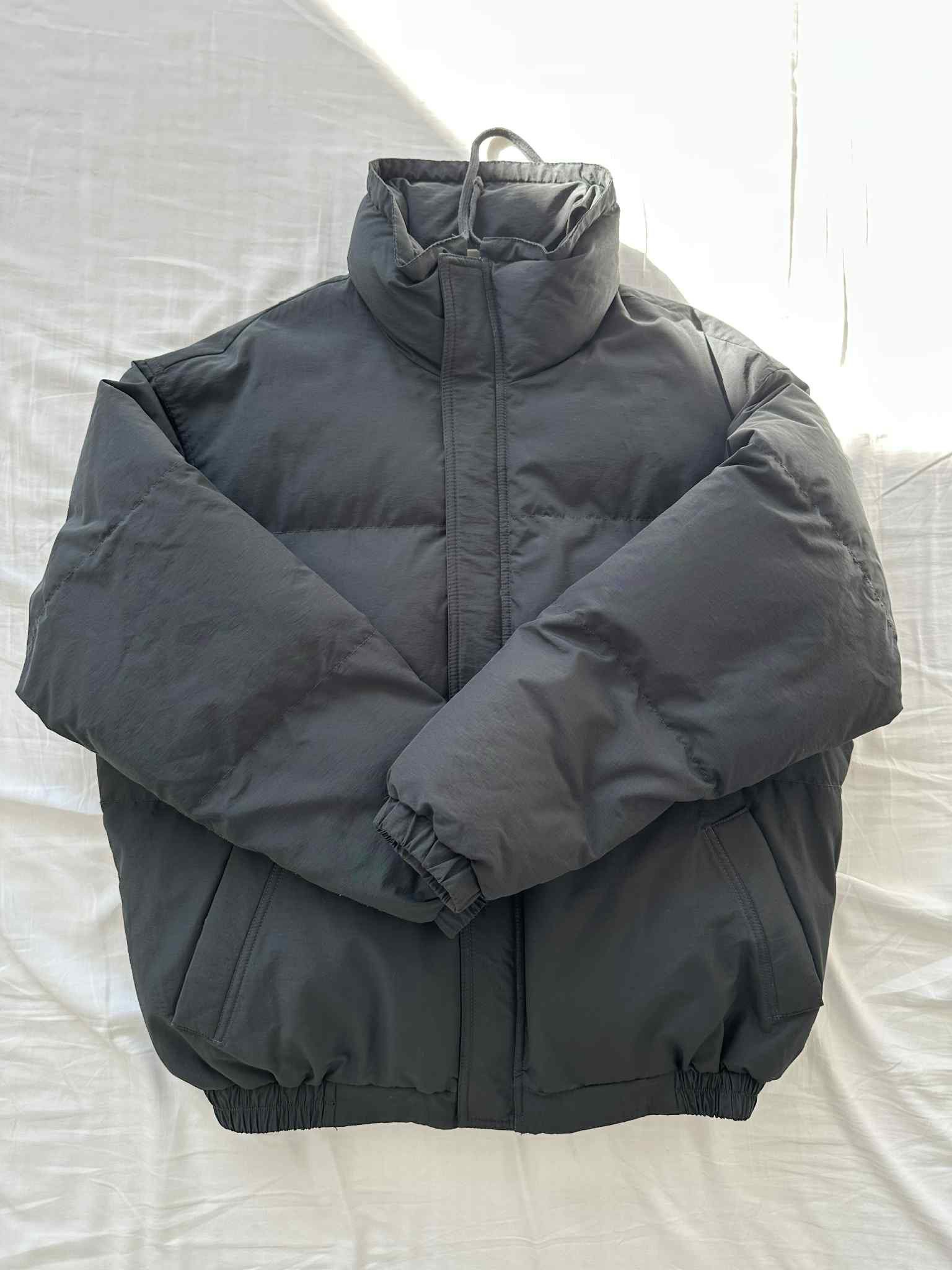 Fear of God ESSENTIALS 日本限定 Pufferジャケット $_57.JPG?set_id=880000500F