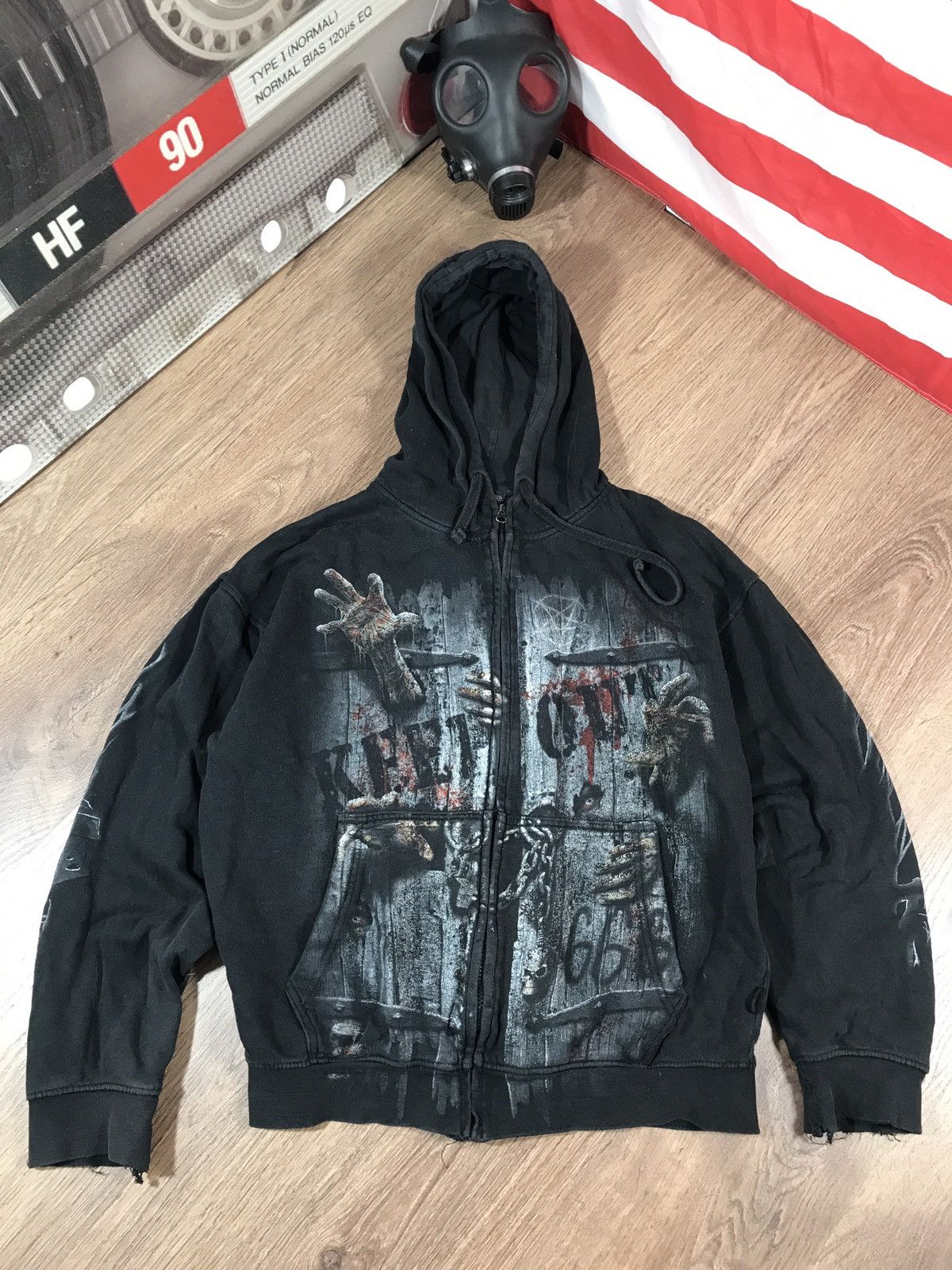 Vintage Vintage Distressed Spiral Zip Hoodie Size L-XL Size US XL / EU 56 / 4 - 2 Thumbnail