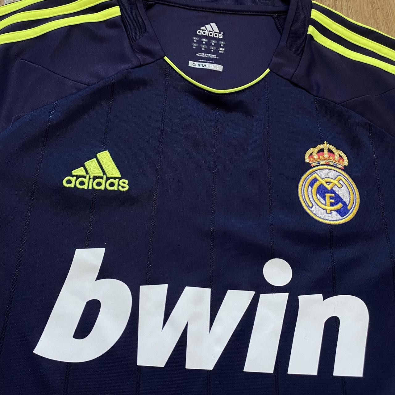 Adidas 2012-13 Real Madrid Adidas Away Football Shirt Ronaldo Size US M / EU 48-50 / 2 - 3 Thumbnail