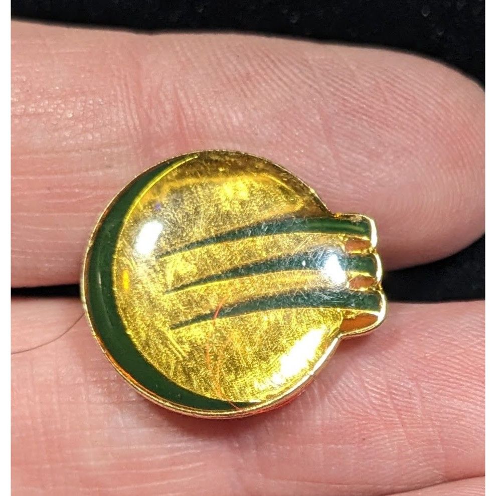 Other Vintage 90s Optus Lapel Pin Gold Tone With Green Accents Size ONE SIZE - 5 Thumbnail