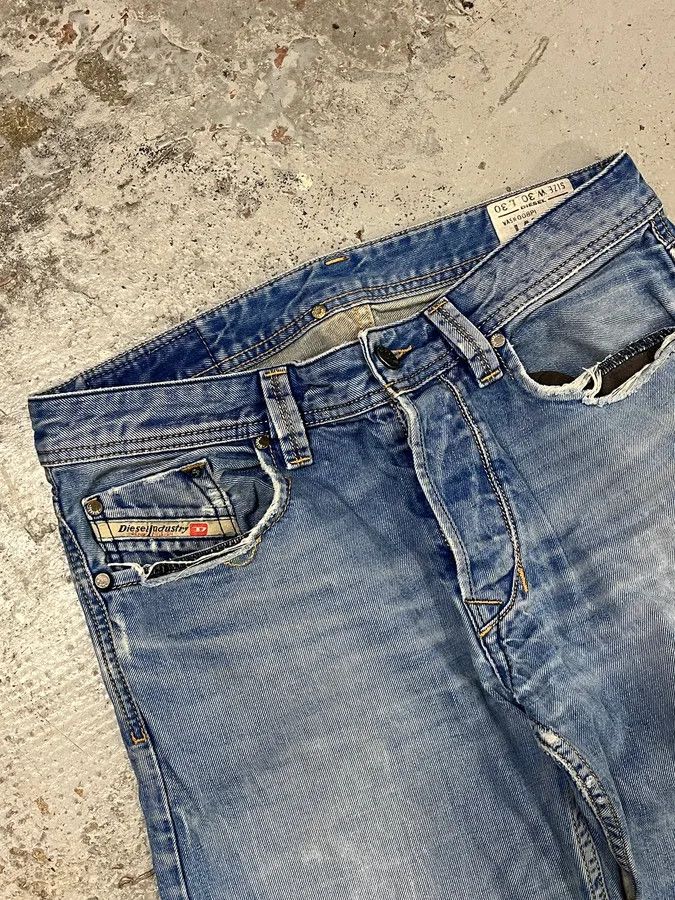 Diesel 2000s Diesel Blue Faded Denim Jeans Size US 30 / EU 46 - 7 Thumbnail