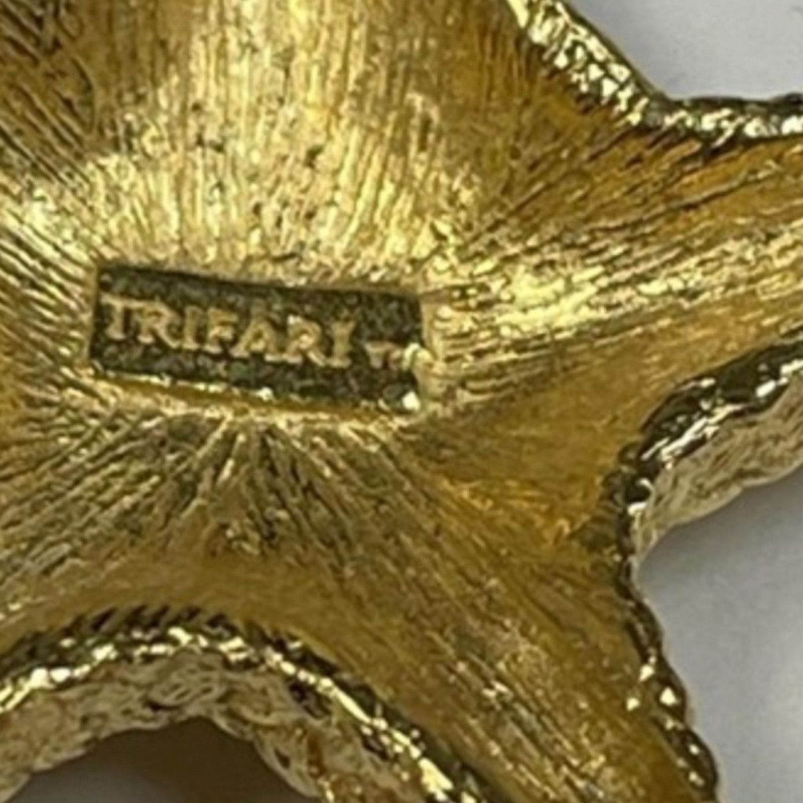 Vintage TRIFARI Gold Starfish Earrings, 1980s Signed Post w Dangles Size ONE SIZE - 3 Thumbnail