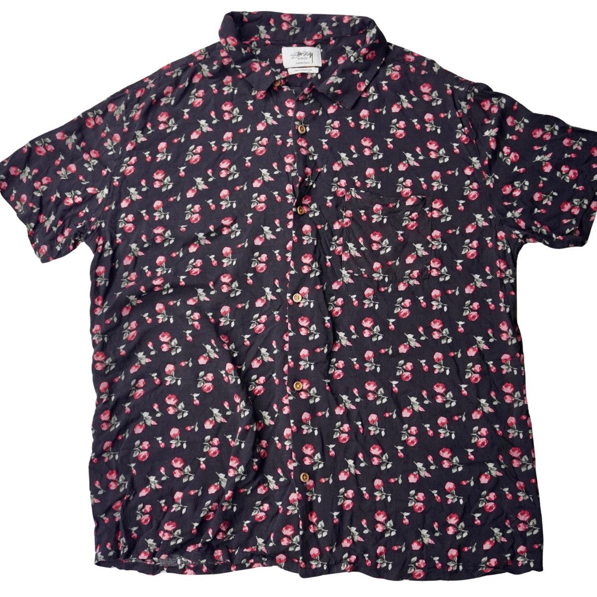 Stussy Stussy button up rayon red roses full printed rare piece Size US L / EU 52-54 / 3 - 2 Thumbnail