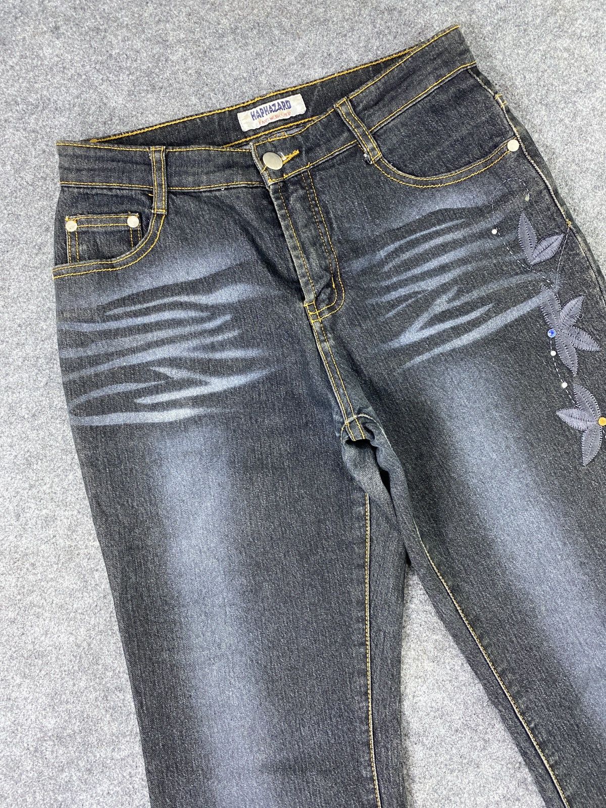 Jean Haphazard bootcut Wash Jeans - J1006 Size 27" / US 4 / IT 40 - 3 Thumbnail