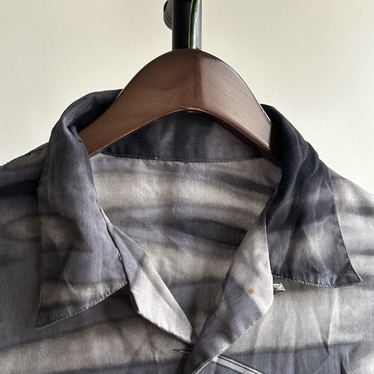 Japanese Brand Vintage Hawaiian Crazy Japanese Anime All Over Print Shirt Size US L / EU 52-54 / 3 - 5 Thumbnail