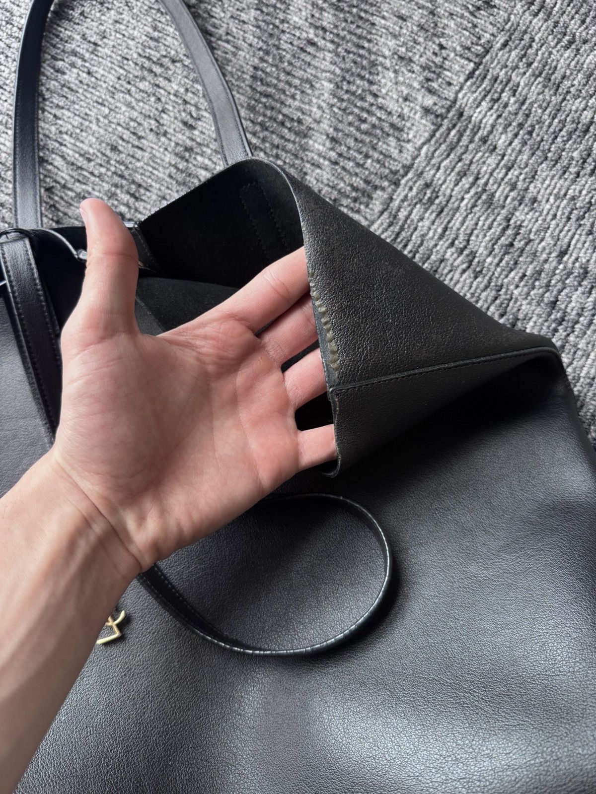 Saint Laurent Paris Saint Laurent tote bag black leather Size ONE SIZE - 7 Thumbnail