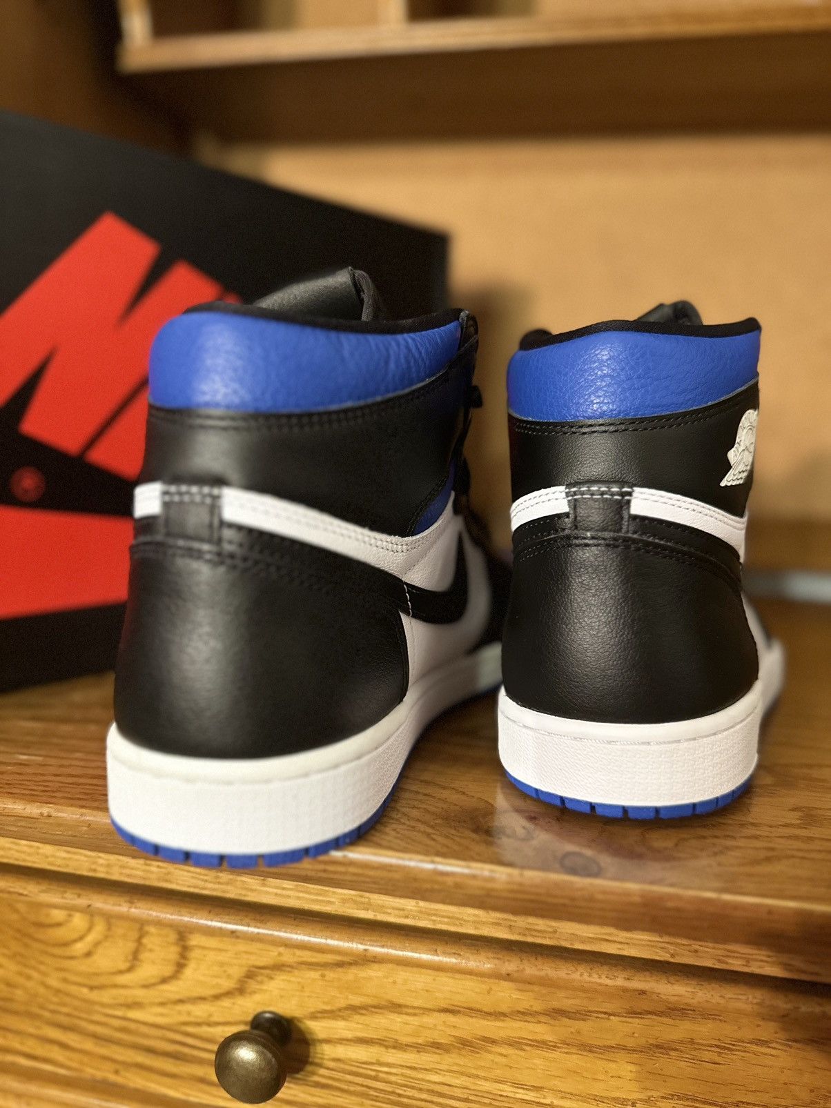 Jordan Brand Jordan 1 Retro High OG Royal Toe Size US 11 / EU 44 - 2 Thumbnail