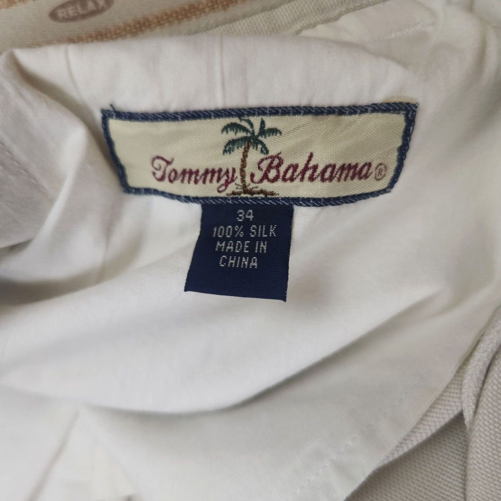 Tommy Bahama Tommy Bahama Shorts Bermuda Pleated 34 Silk Beige Beach Casual Mens Size US 34 / EU 50 - 3 Thumbnail