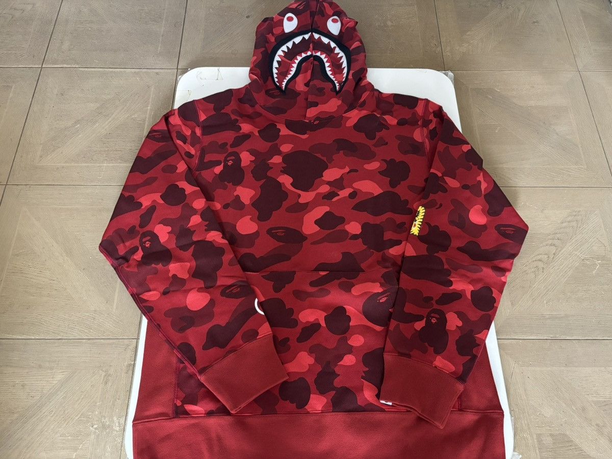 Bape Authentic ape bape color camo 2nd shark pullover hoodie xl Size US XL / EU 56 / 4 - 1 Thumbnail