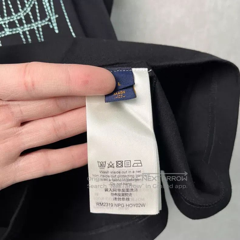 Louis Vuitton Louis Vuitton Letter Frequency Graphic T-Shirt L Size Size US L / EU 52-54 / 3 - 4 Thumbnail