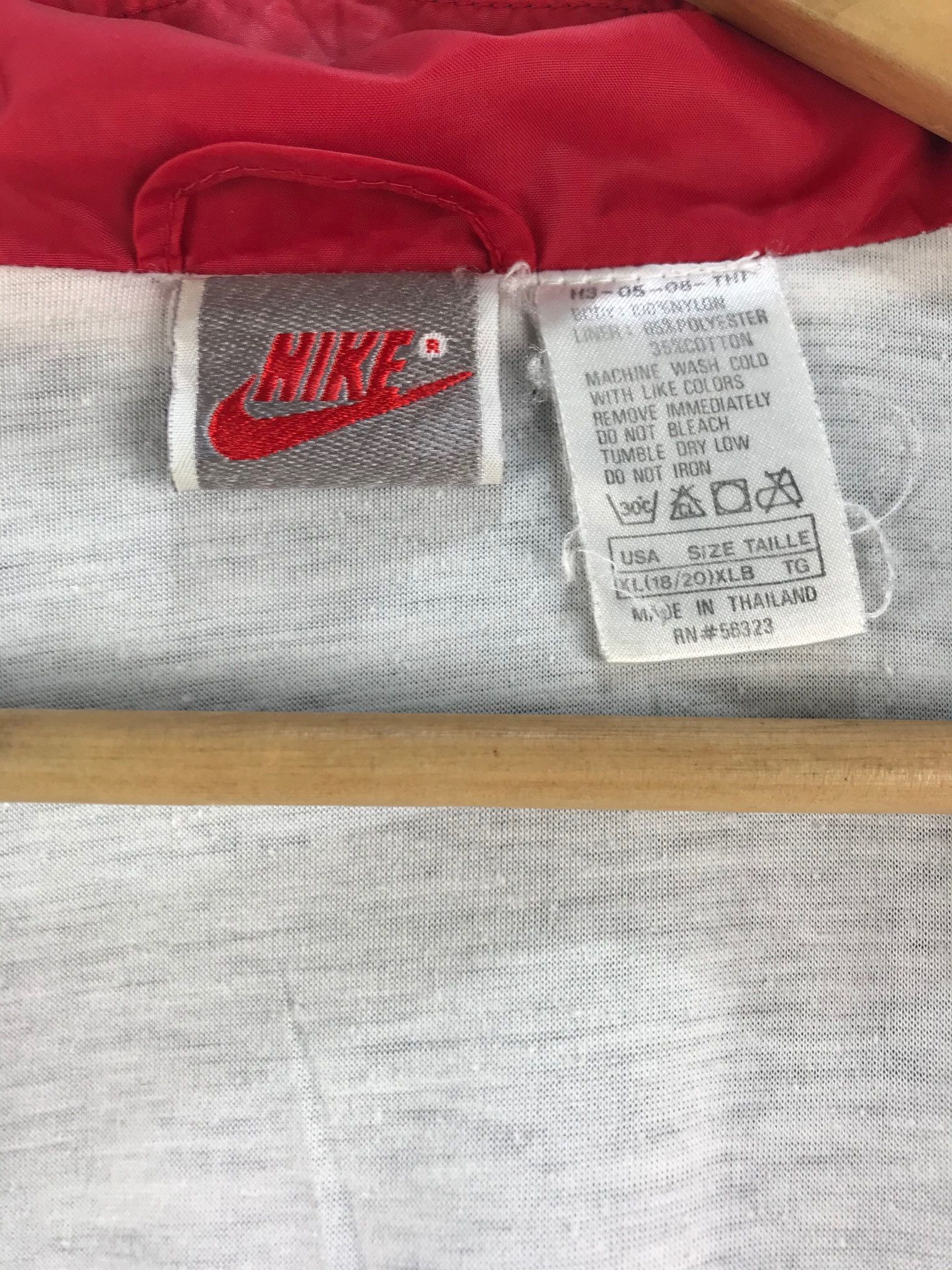 Nike Vintage Nike Air Jordan Colourful Rare Jacket Size US XL / EU 56 / 4 - 11 Thumbnail