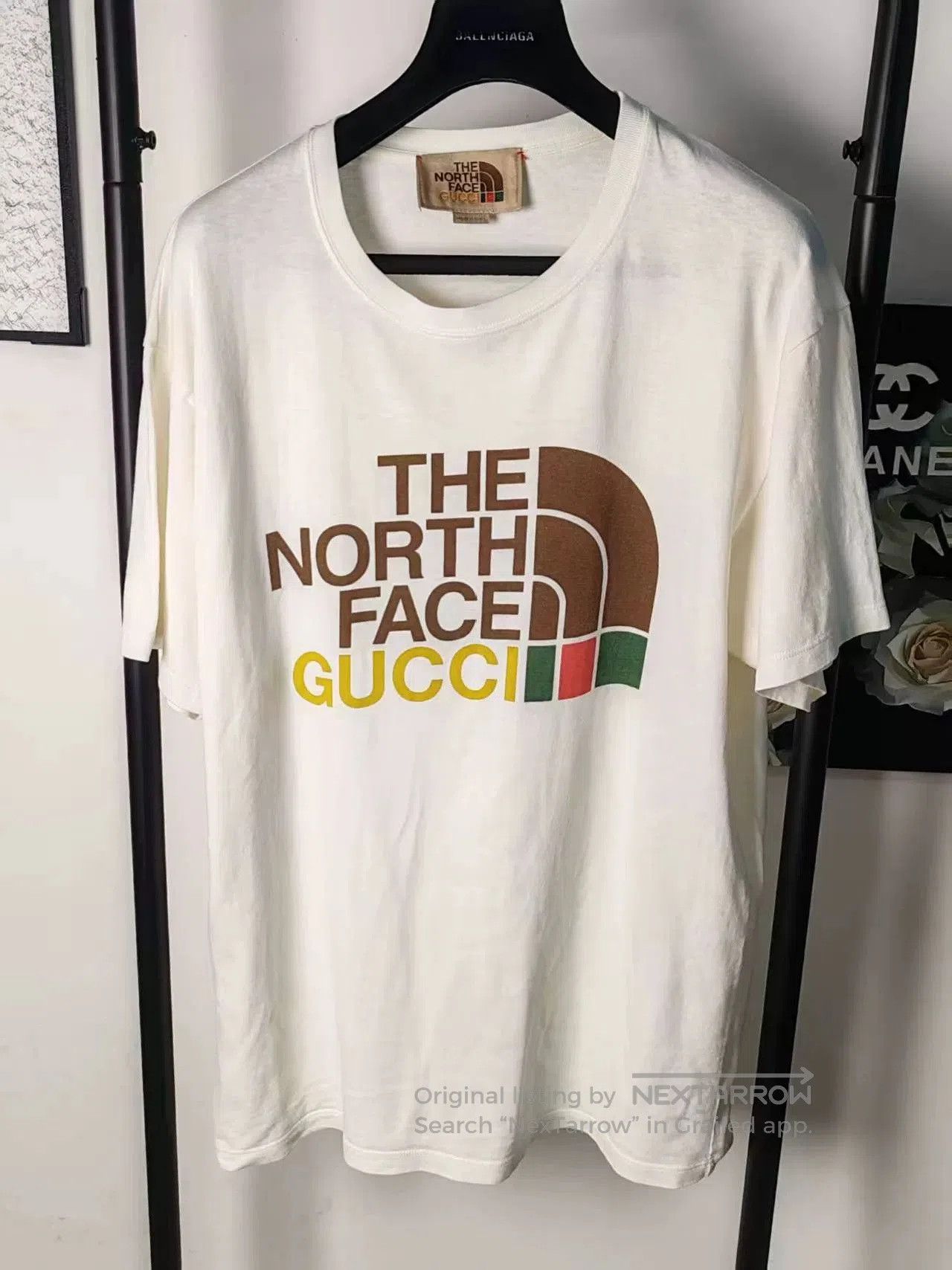 Gucci Authentic Gucci Short Sleeve Collaboration. Size US M / EU 48-50 / 2 - 1 Thumbnail