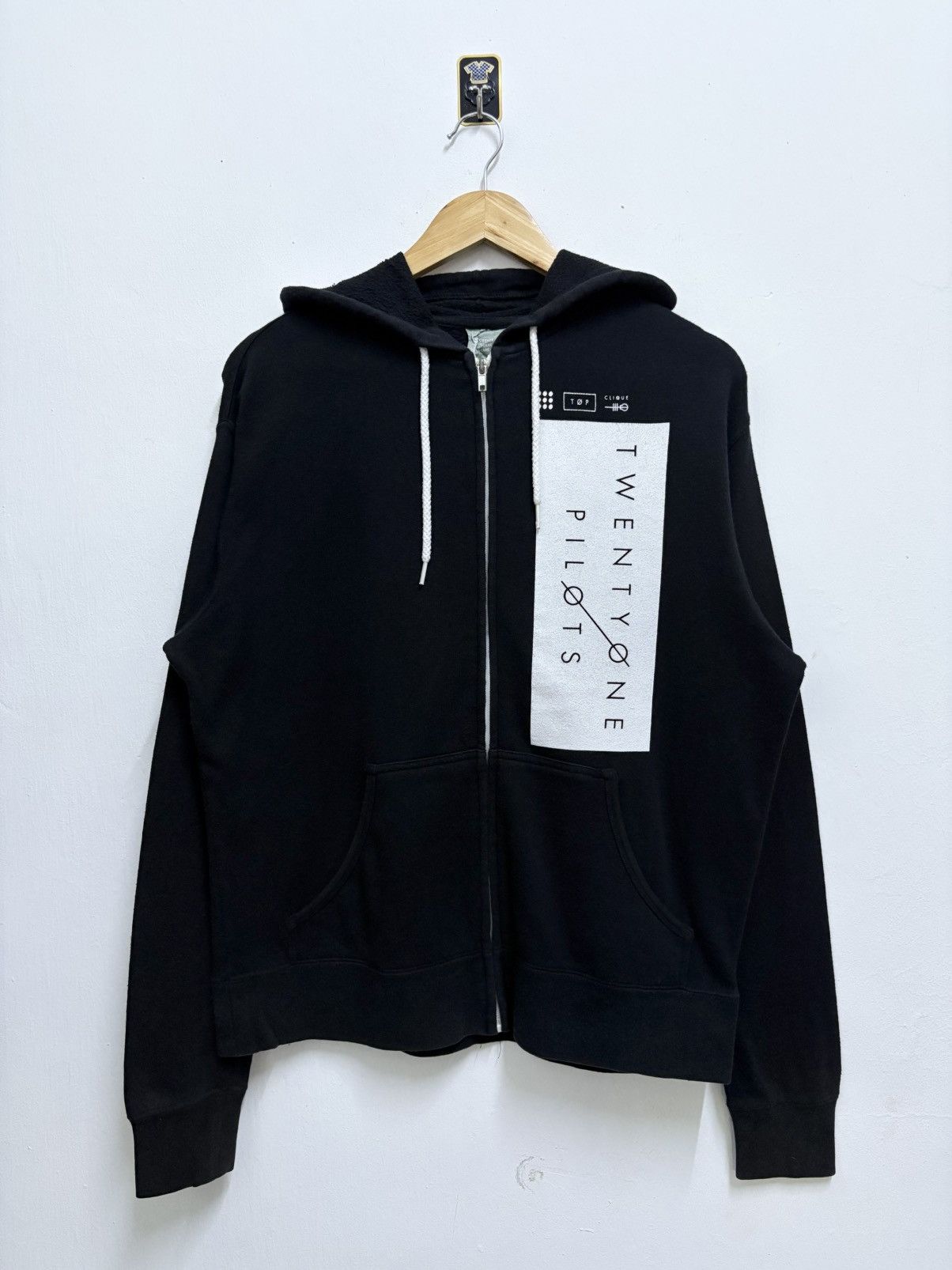 Band Tees 2000's Twenty One Pilots - Album Blurry Face Hoodie Zipper Size US M / EU 48-50 / 2 - 1 Thumbnail