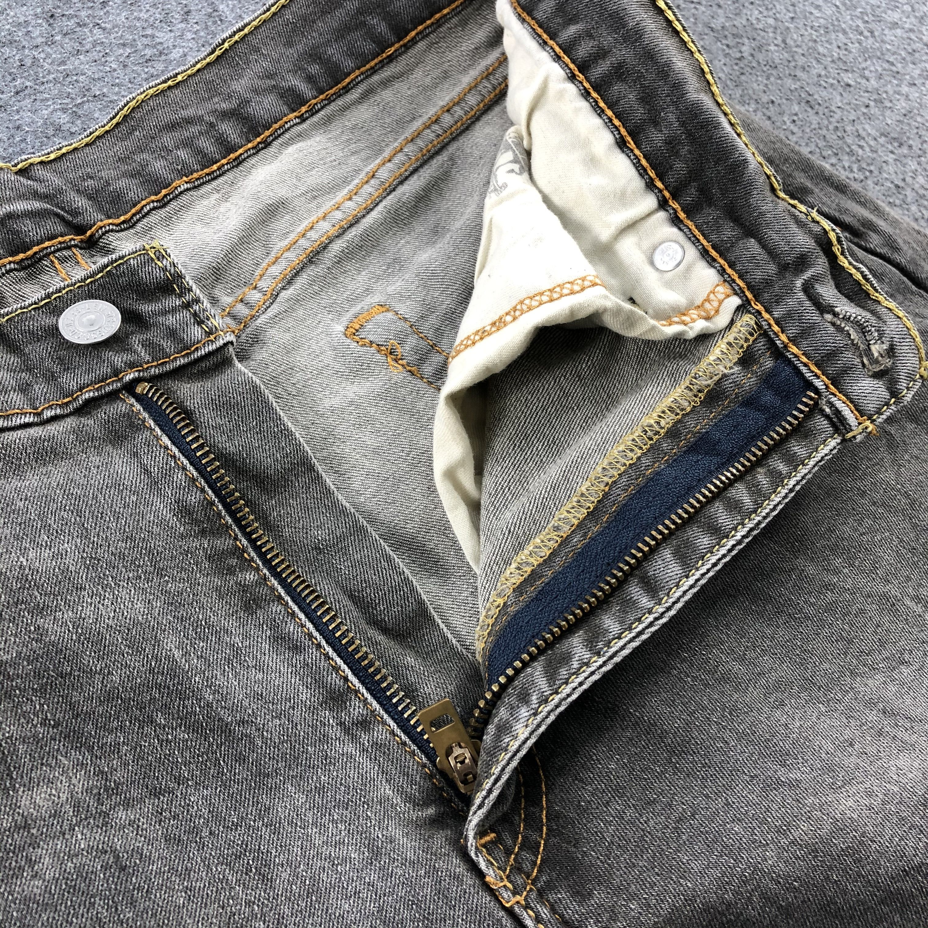 Levi's × Vintage Vintage Faded Black Levis 541 Jeans-JM1811 Size US 34 / EU 50 - 8 Thumbnail