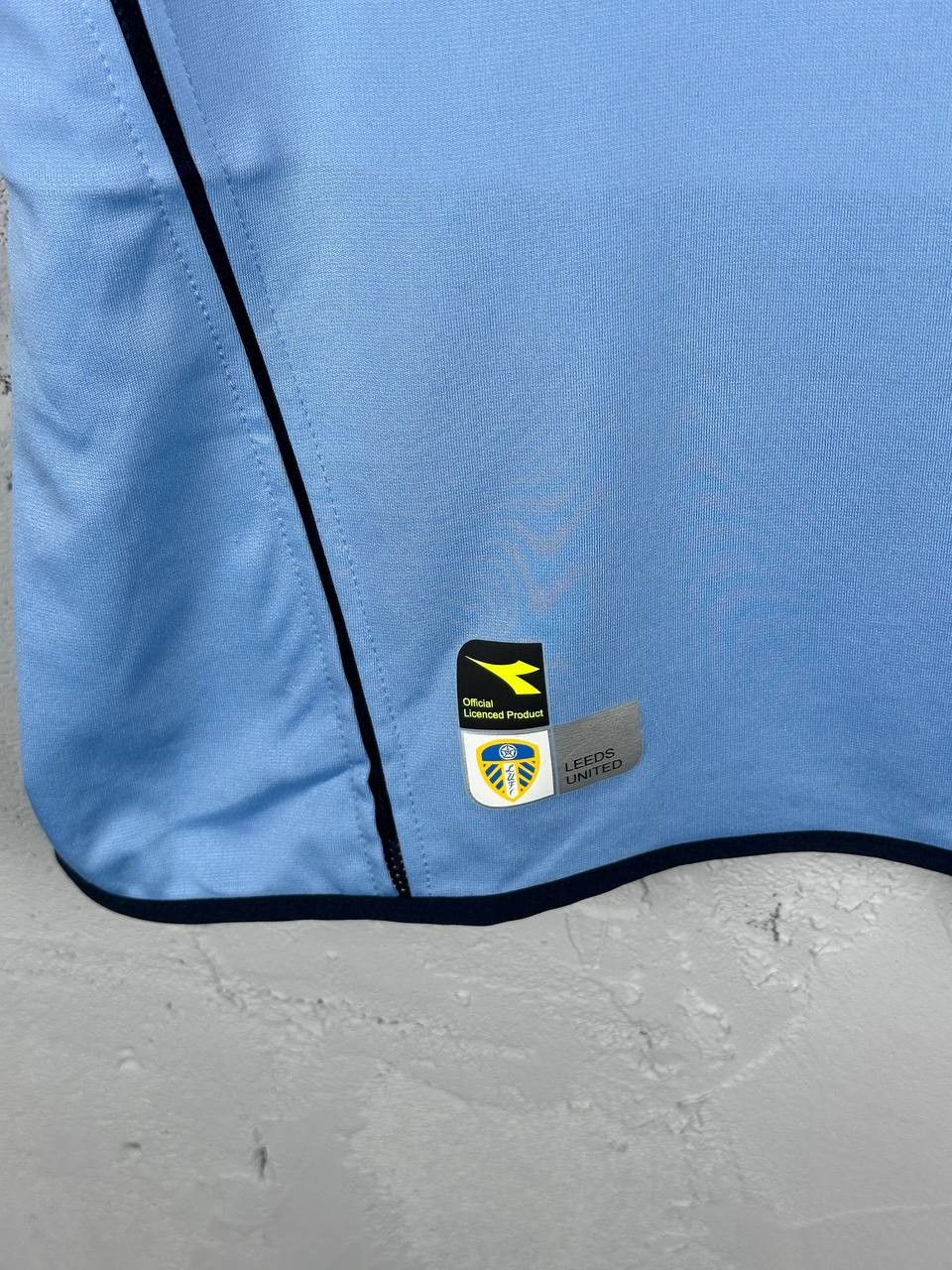 Diadora Signed Diadora Leeds United 2005 2006 Soccer Jersey Football Size US L / EU 52-54 / 3 - 6 Thumbnail