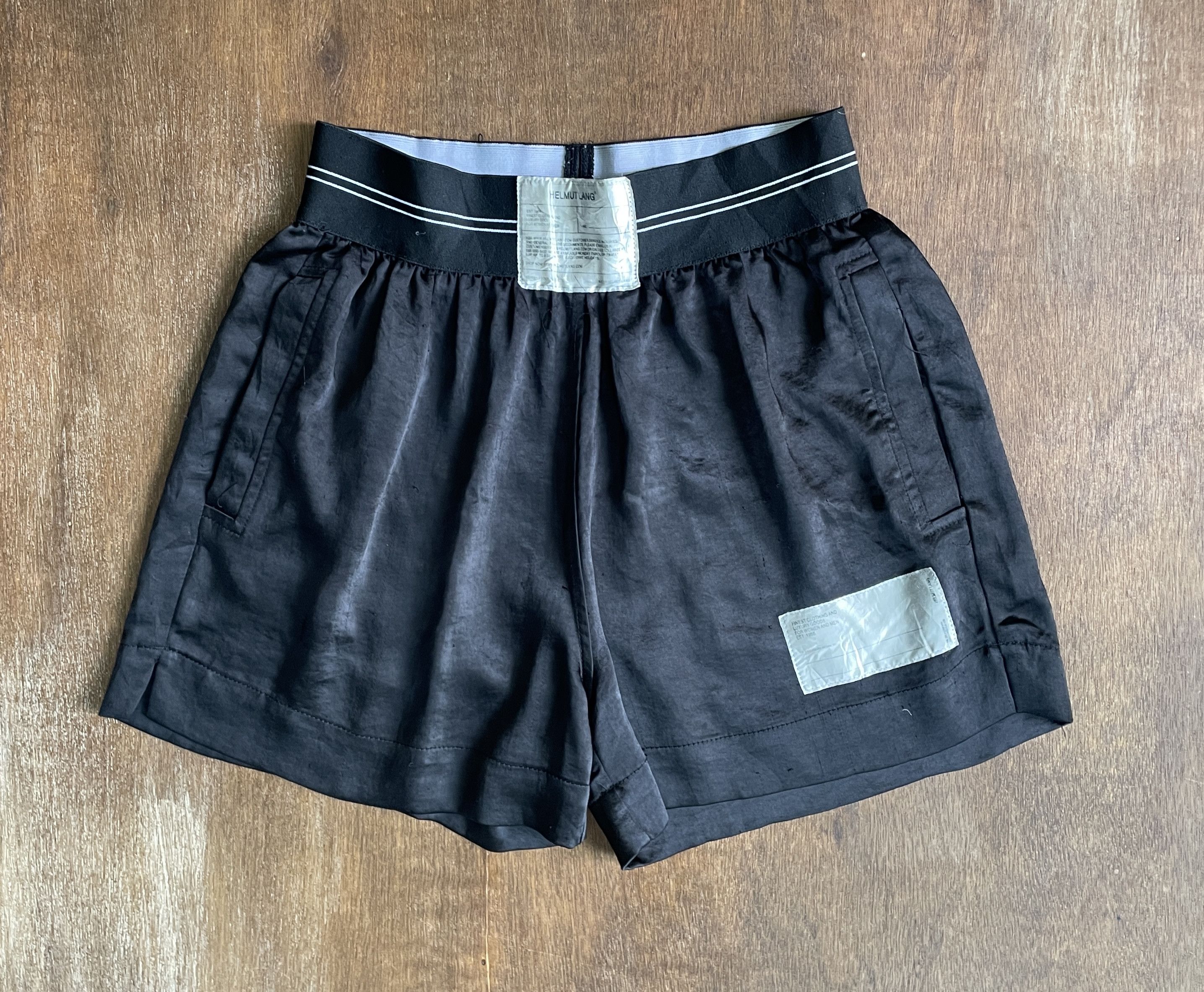 Helmut Lang HELMUT LANG Black Elastic Waist Shorts Size US 26 / EU 42 - 1 Thumbnail