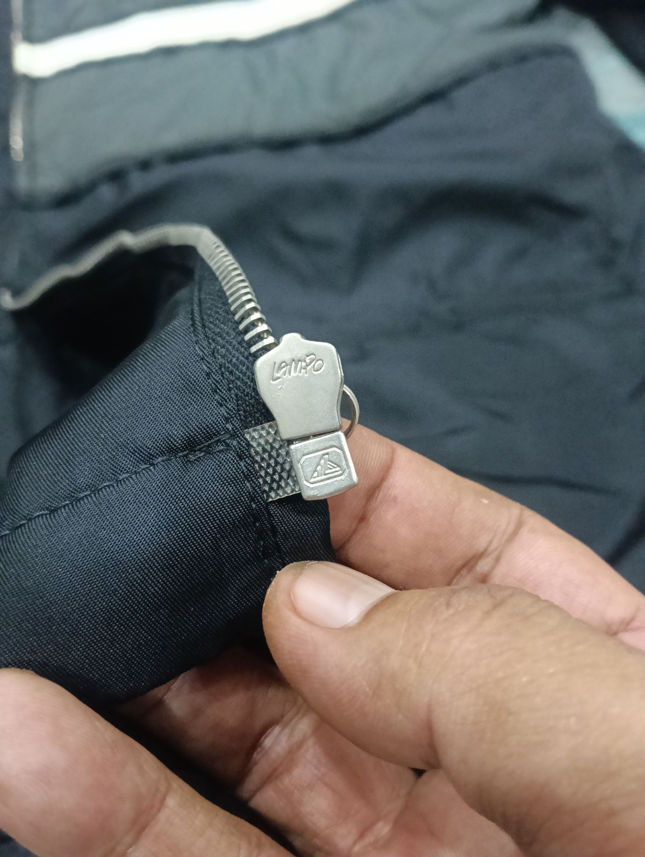 Versace × Vintage Versace Classic V2 Jacket Size US L / EU 52-54 / 3 - 12 Thumbnail