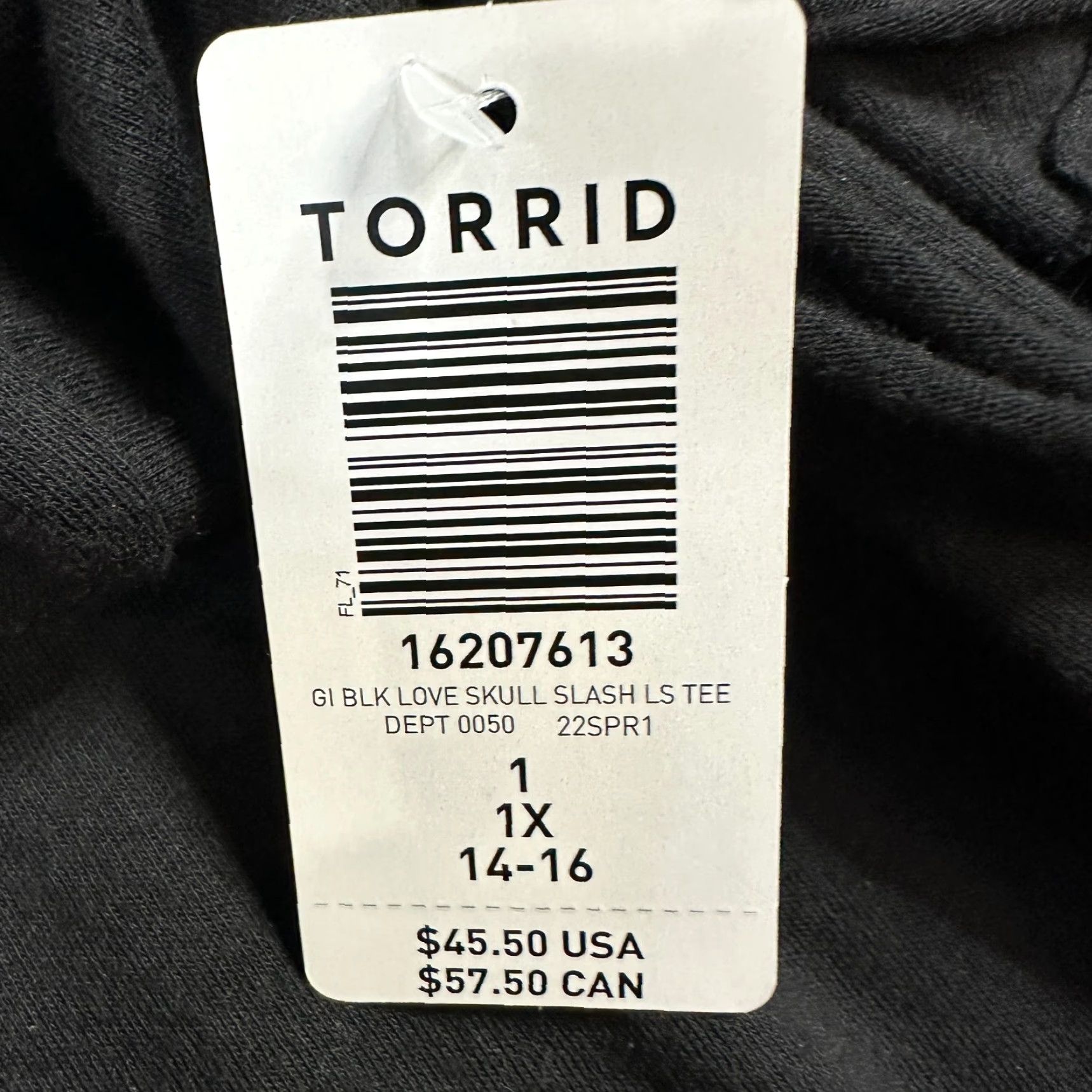 Torrid Torrid T-Shirt 1X Black Love Skull Tee WOMEN Plus Size Crew Neck Long Sleeve Cotton Blend Knit Basic Skull Size XL / US 12-14 / IT 48-50 - 3 Thumbnail