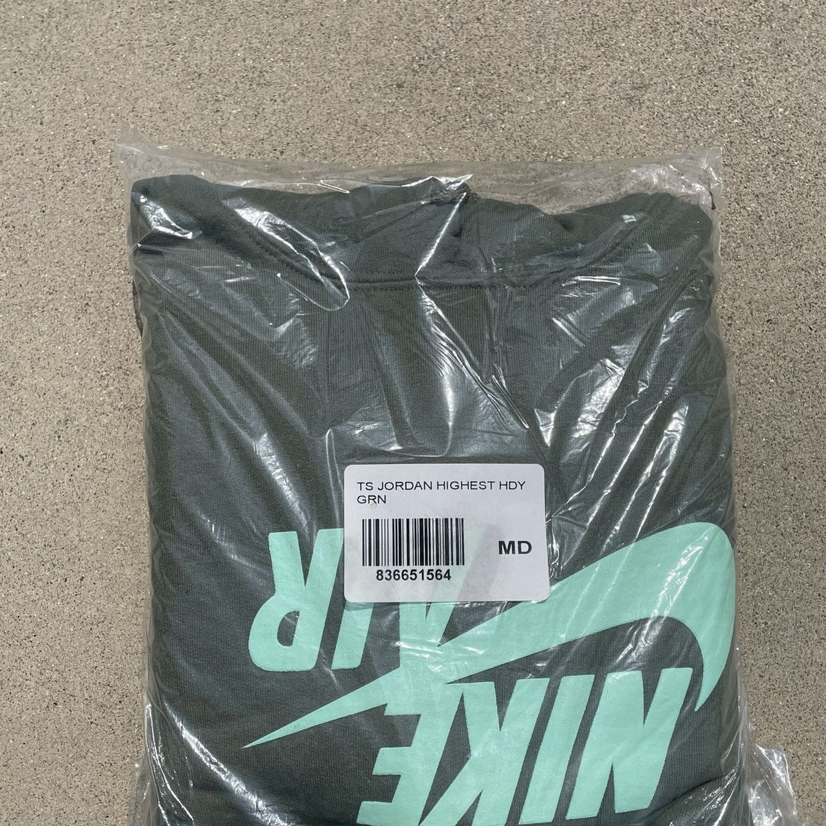 Travis Scott Travis Scott Nike Air Cactus Jack Highest In The Room Glow Size US M / EU 48-50 / 2 - 5 Thumbnail