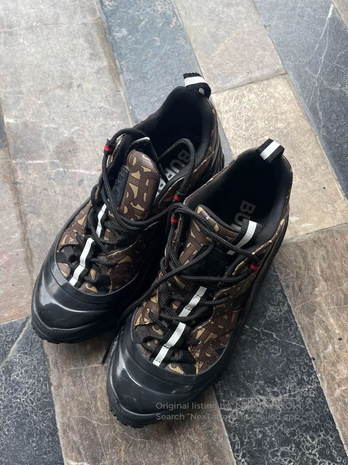 Burberry Burberry Outdoor Travel Shoes. Size US 10 / EU 43 - 1 Thumbnail