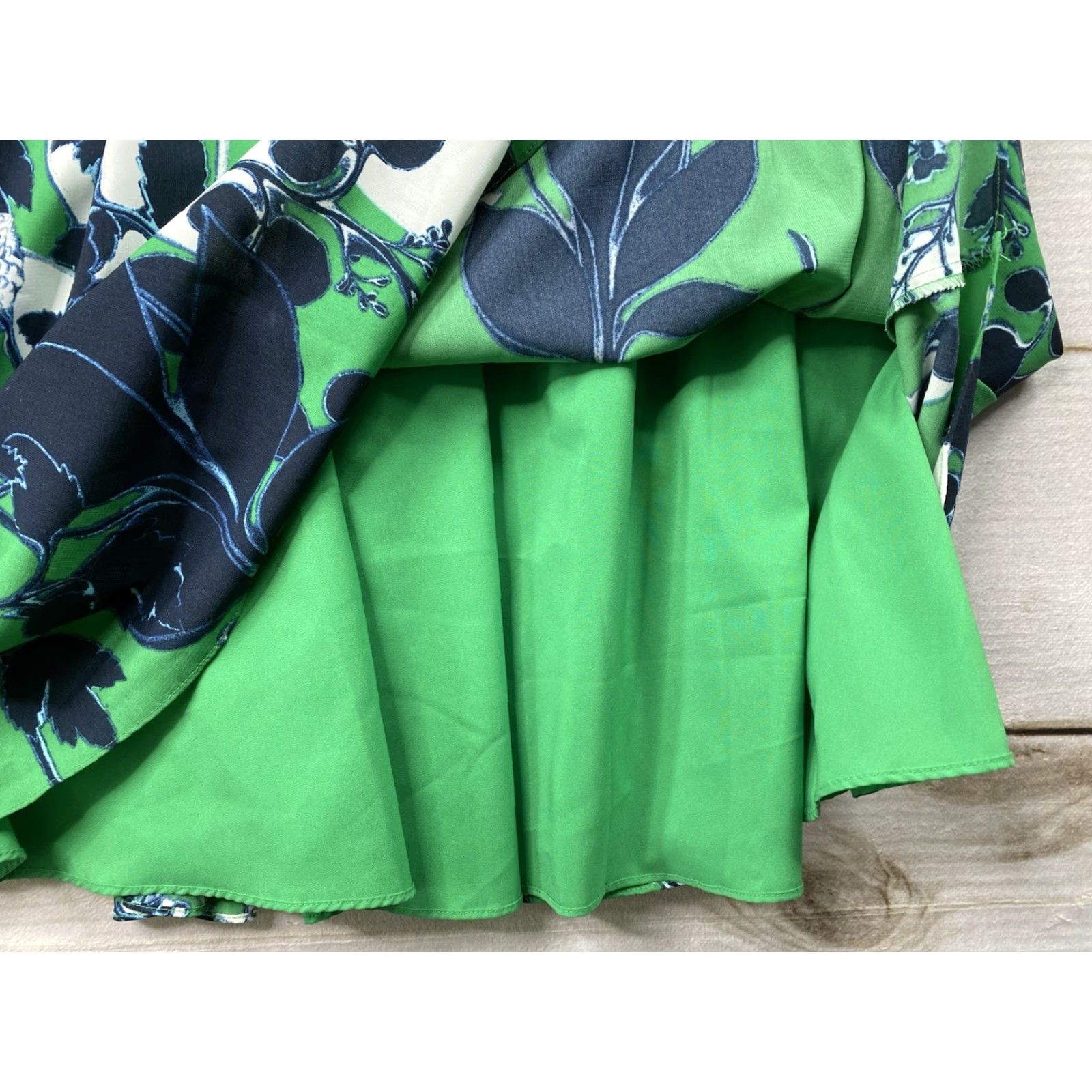 Coldwater Creek VINTAGE Coldwater Creek Maxi Dress Green Floral Classic Tie Waist V Neck Sleeveless Lined Size 10 Women's Boho Size L / US 10 / IT 46 - 7 Thumbnail
