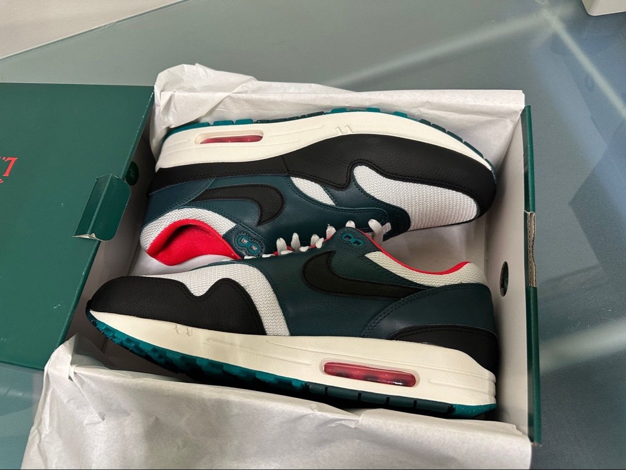 Nike Air Max Lebron James Liverpool Black Red Green 12