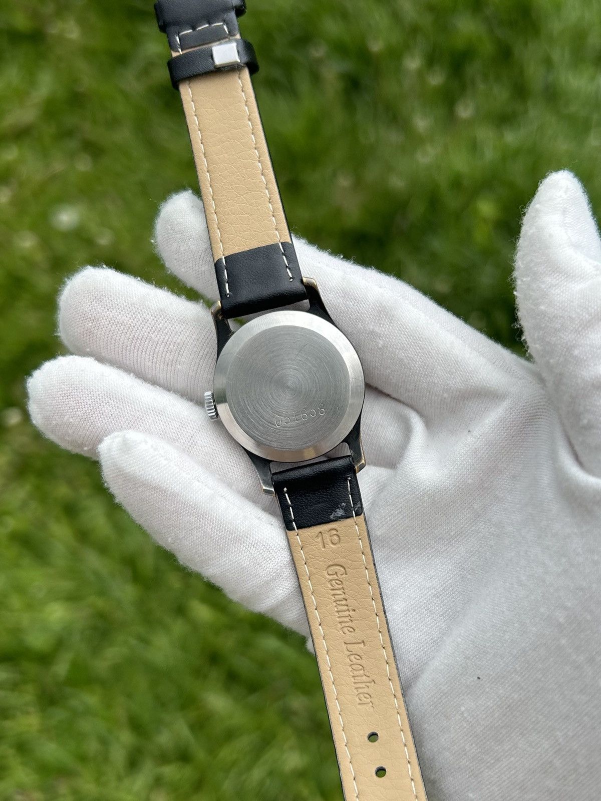 Vintage Vintage Watch Pobeda Soviet USSR Mechanical Wristwatch 1980s Size ONE SIZE - 20 Thumbnail