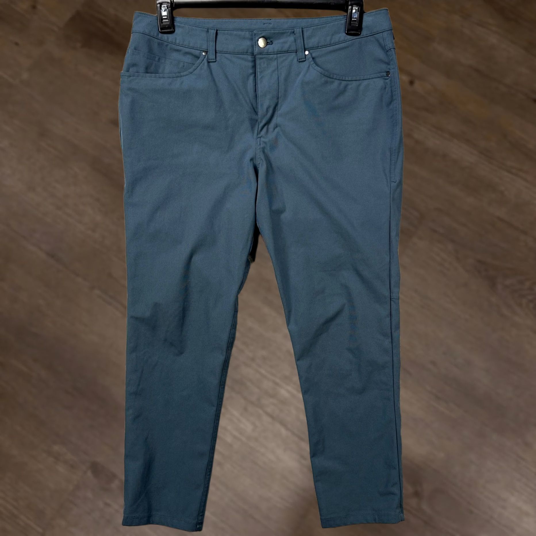 Lululemon Lululemon ABC Pants Chino Golf Mens 34 Blue Performance Stretch 5 Pocket Logo Pants Mens 34 Blue Size US 34 / EU 50 - 1 Thumbnail