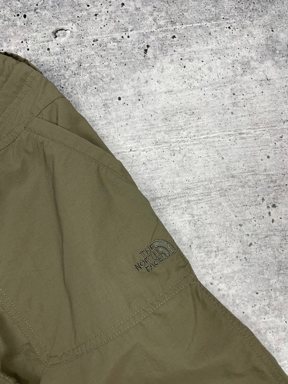 The North Face Vintage The North Face Y2K Style Tracking Outdoor Pants Size US 30 / EU 46 - 11 Thumbnail
