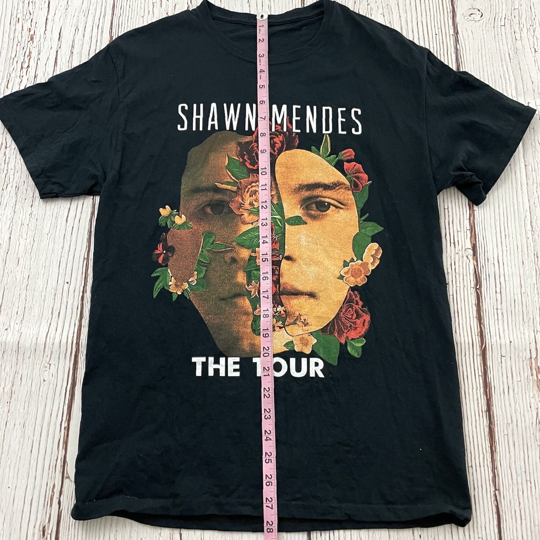 Vintage Shawn Mendes The Tour T Shirt Men’s Medium Black Short Sleeve Shirt Mens Black Tour Shirt 90s? Size US M / EU 48-50 / 2 - 3 Thumbnail