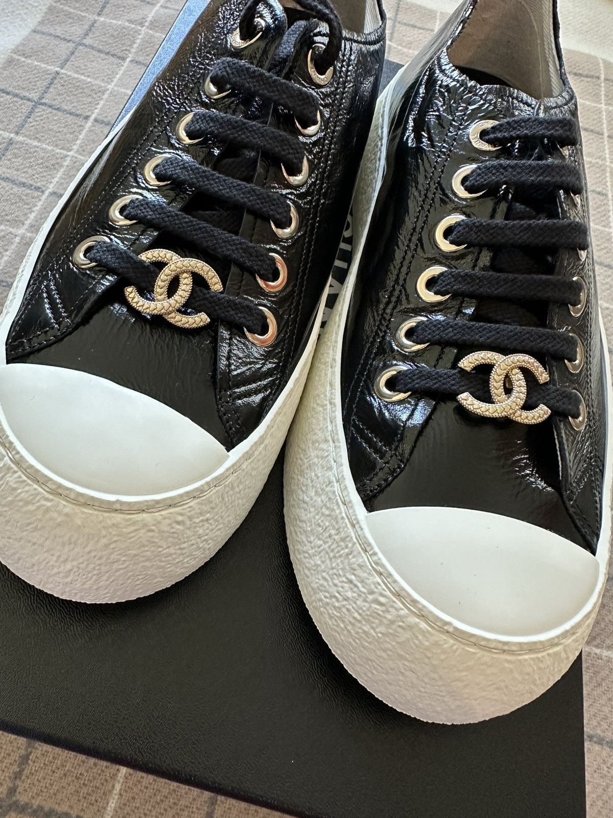 Chanel Chanel sneaker Black 38.5 Size US 8.5 / IT 38.5 - 2 Thumbnail