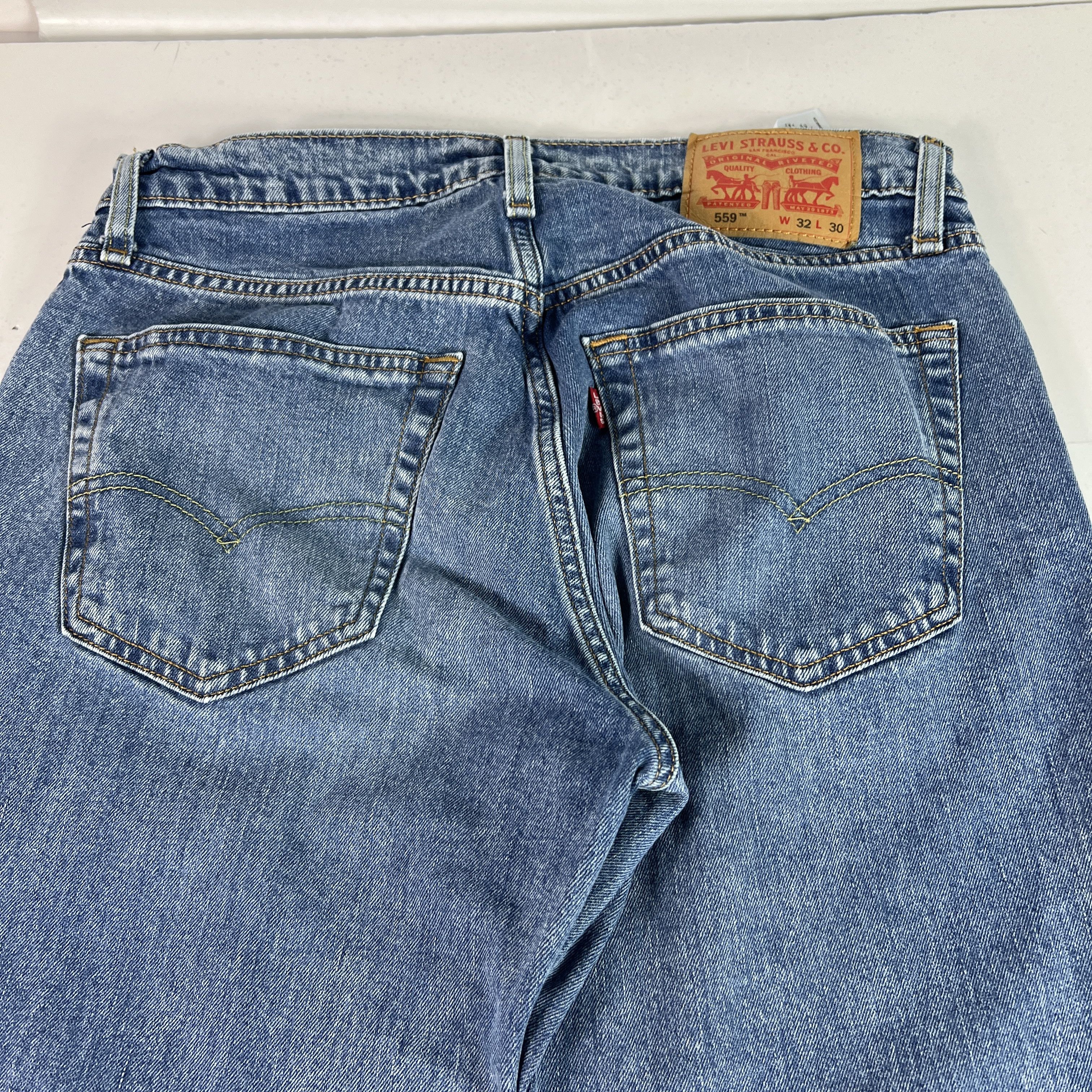 Levi's Levi's Jeans 559 Relaxed Straight Blue Faded Stretch Denim Size US 31 - 11 Thumbnail