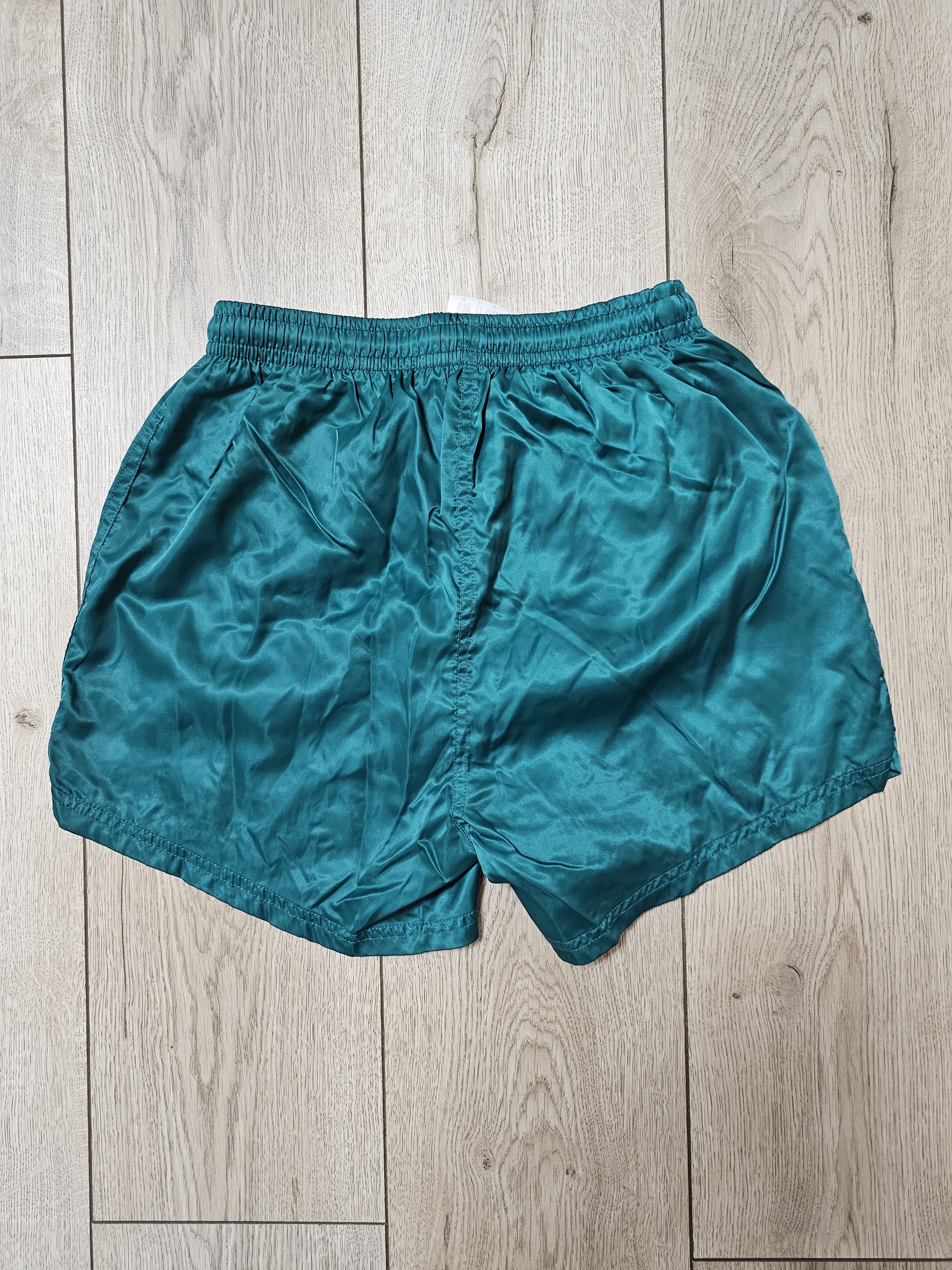 Puma PUMA SHORTS VINTAGE NYLON GREEN 90 SPRINTER RUNNING SHORTS M Size US 34 / EU 50 - 2 Thumbnail