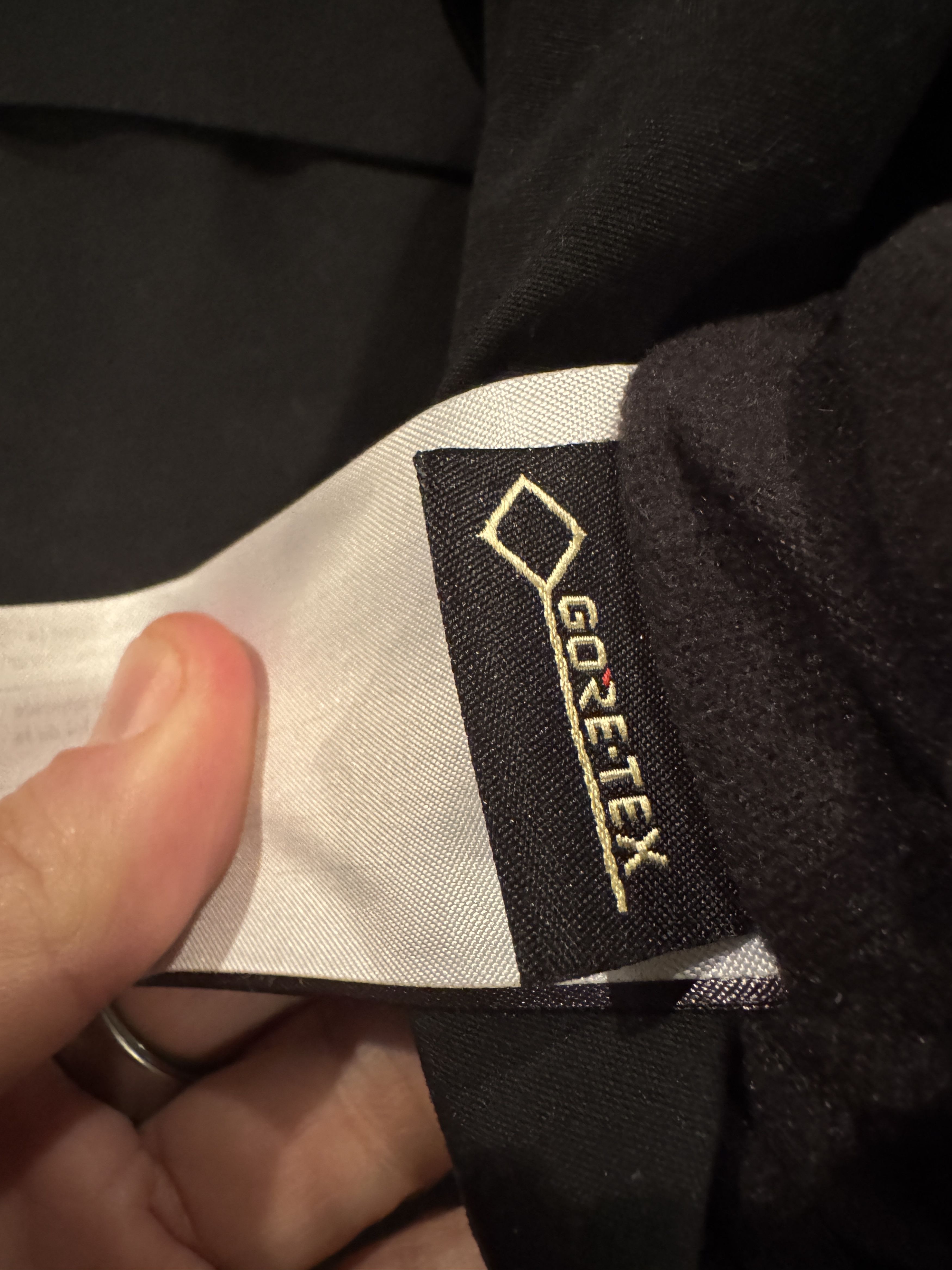 Veilance Arc'Teryx VEILANCE Range IS Heavy Jacket US XL Size US XL / EU 56 / 4 - 25 Thumbnail