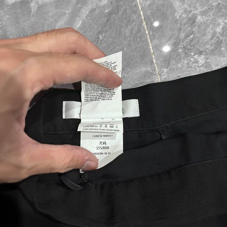 Prada MaxMara HalfLength Skirt with Irregular Design -2505 Size US 26 / EU 42 - 4 Thumbnail