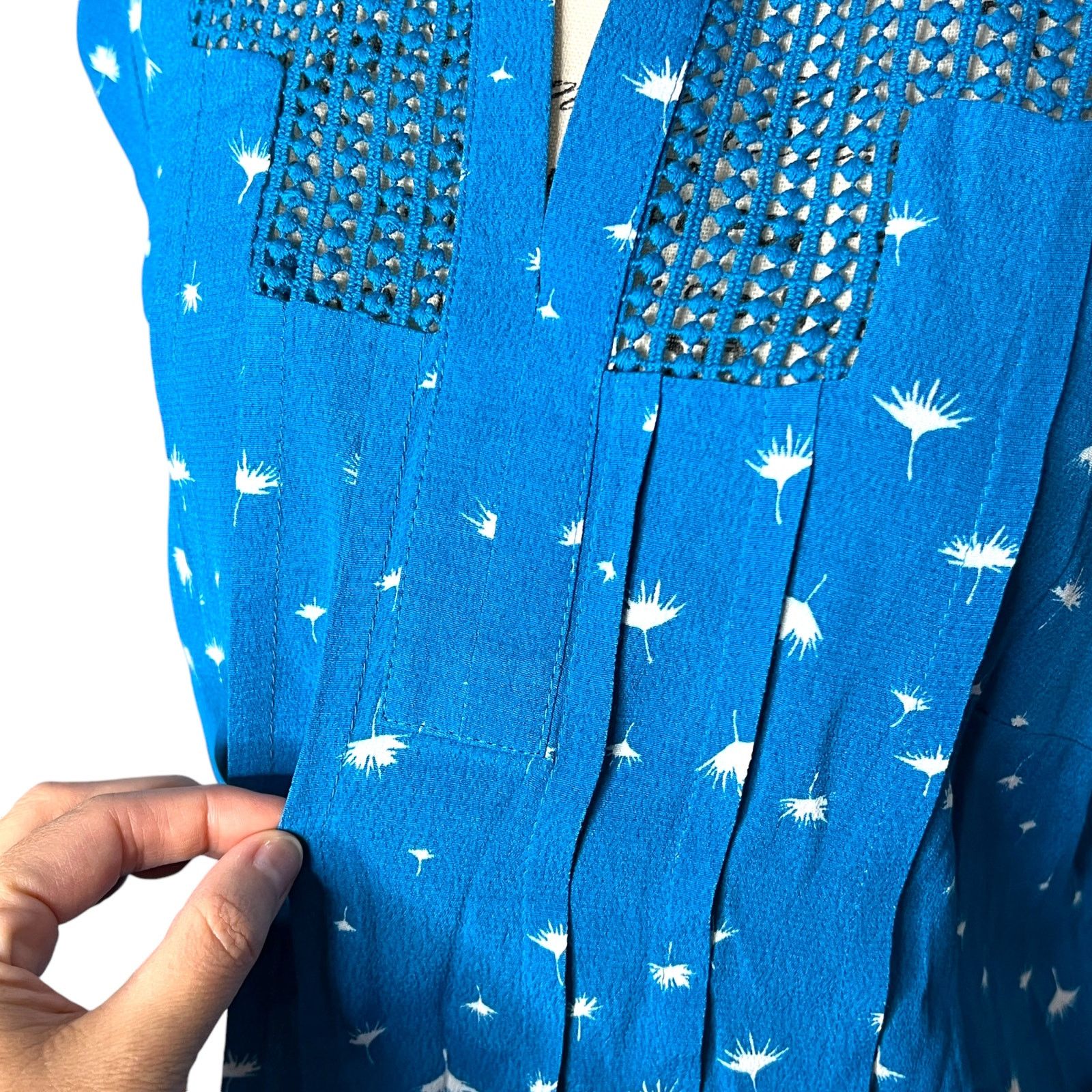 Other Estefany Lace Detail Split Neck Blouse - Stitch Fix Size XS / US 0-2 / IT 36-38 - 6 Thumbnail