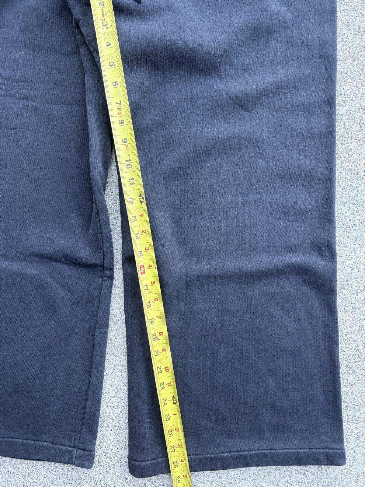 Fear of God Black Fear of God Essentials Fleece Flare Sweatpants Sz. M Size US 34 / EU 50 - 7 Thumbnail