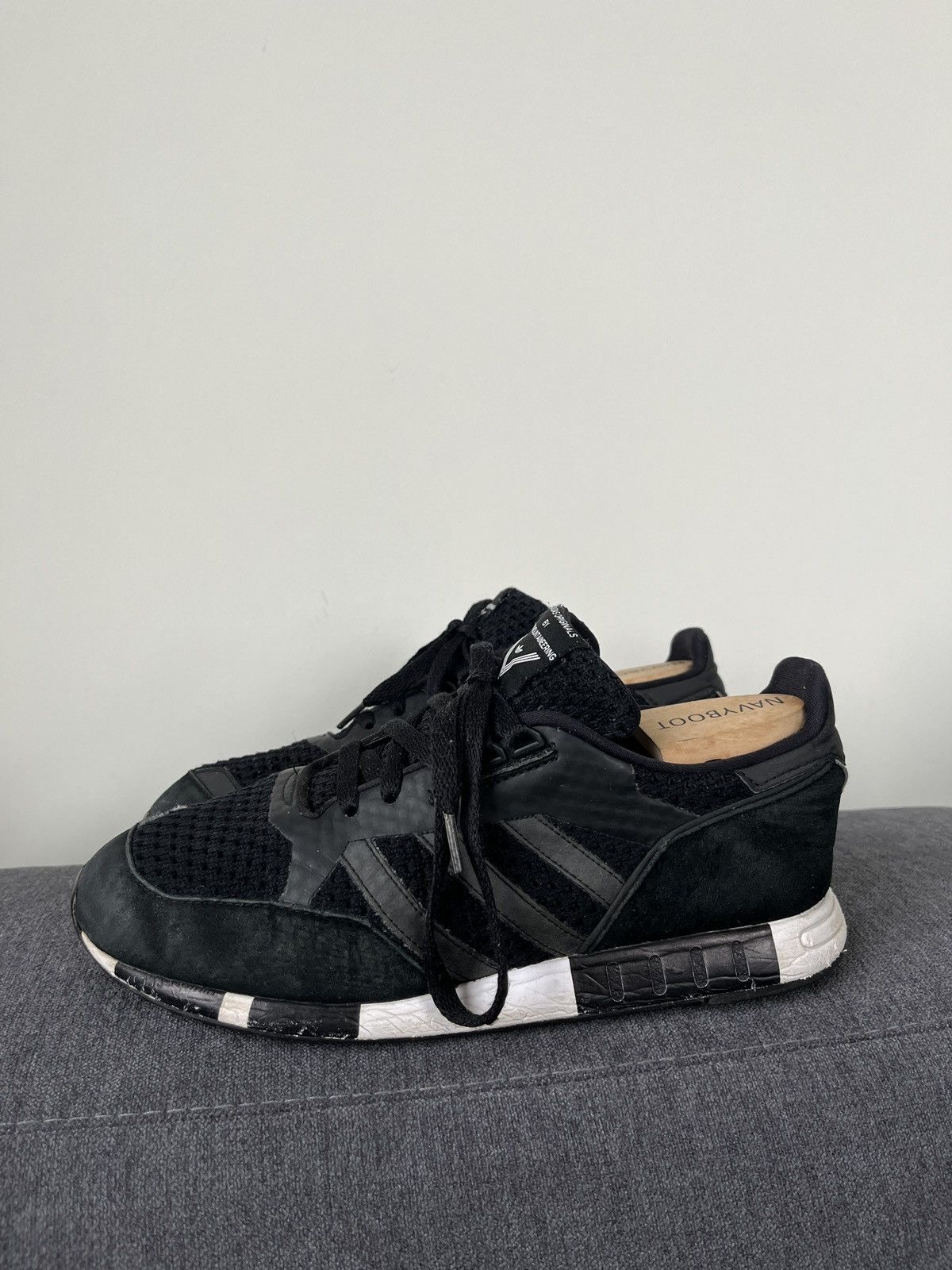 Adidas × White Mountaineering Adidas Boston x White Mountaineering Size US 6.5 / EU 39-40 - 3 Thumbnail