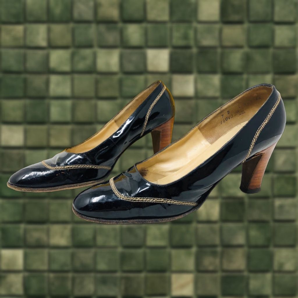 CLOSED VINTAGE Deliso Black Patent Leather Wood Heels Pumps Closed Toe Size 7B Womens Shoes HB19 Size US 7 / IT 37 - 1 Thumbnail