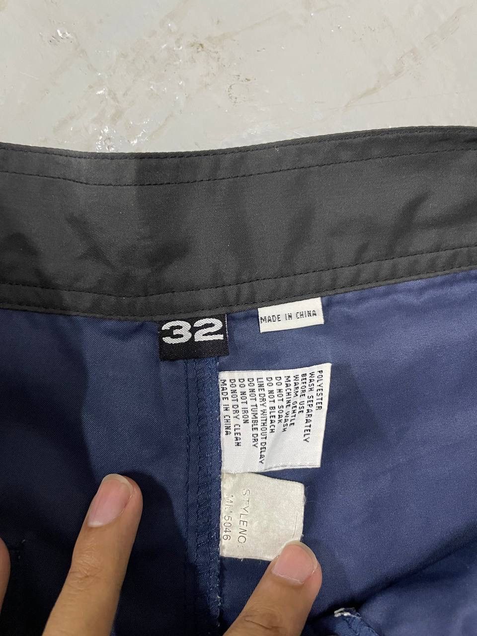 Mambo Mambo surf pants motif sexy girl Size US 32 / EU 48 - 6 Thumbnail