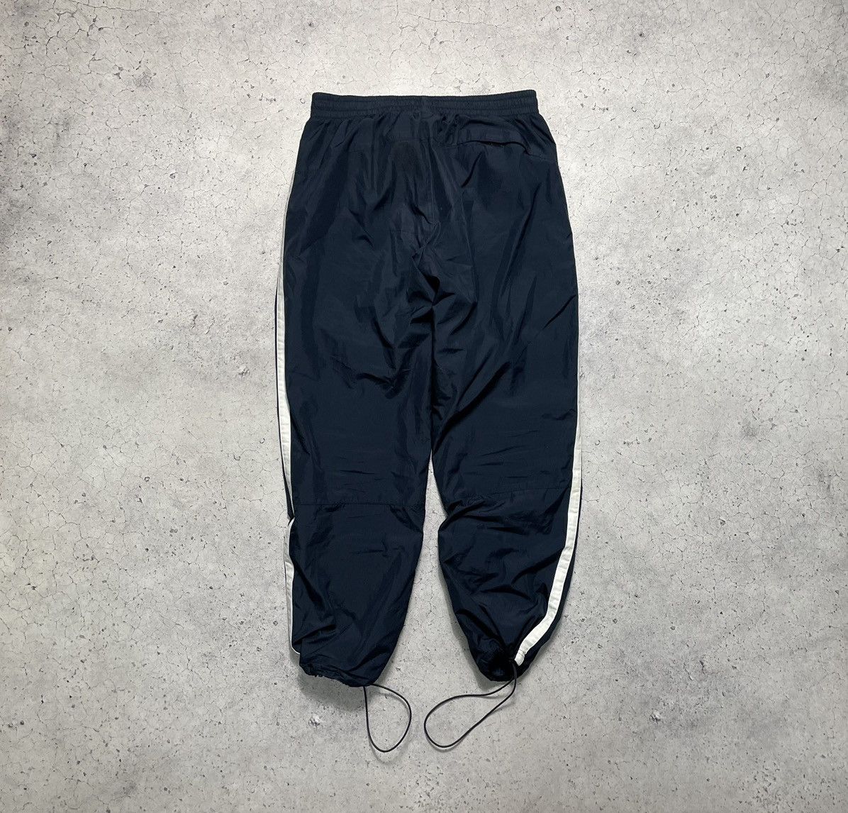 Nike Vintage Nike Nylon Track Pants Drill Y2K Swoosh Hype Size US 34 / EU 50 - 2 Thumbnail