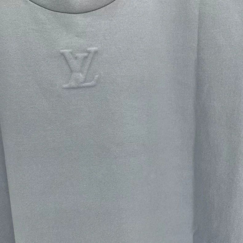 Louis Vuitton LOUIS VUITTON Embossed logo short sleeve 2504-Nextarrow Size US XL / EU 56 / 4 - 3 Thumbnail