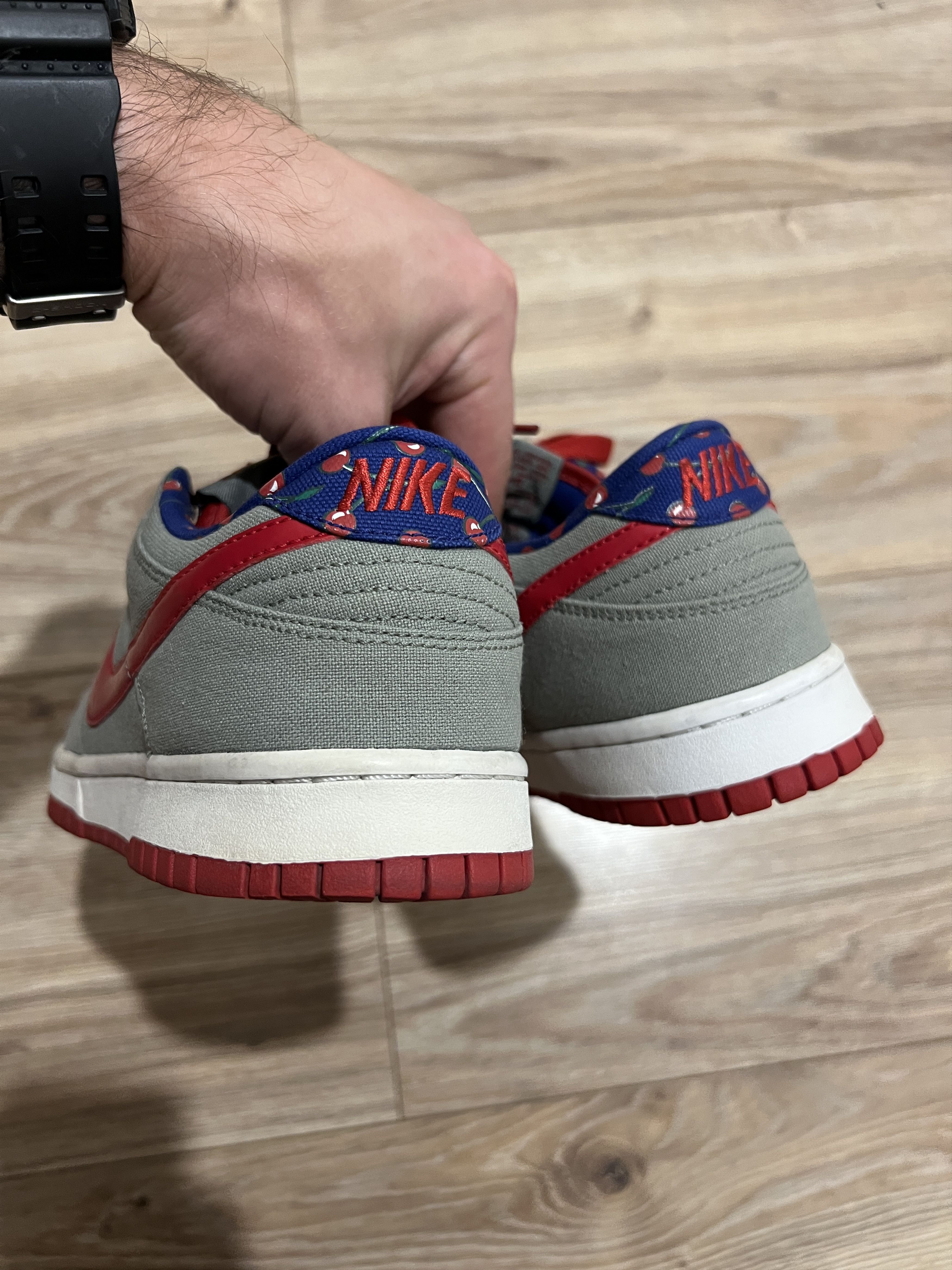 Nike × Vintage Shoes Nike Dunk Cherry x Paul Marrot Argentina 2009 Woman Size US 8 / IT 38 - 8 Thumbnail